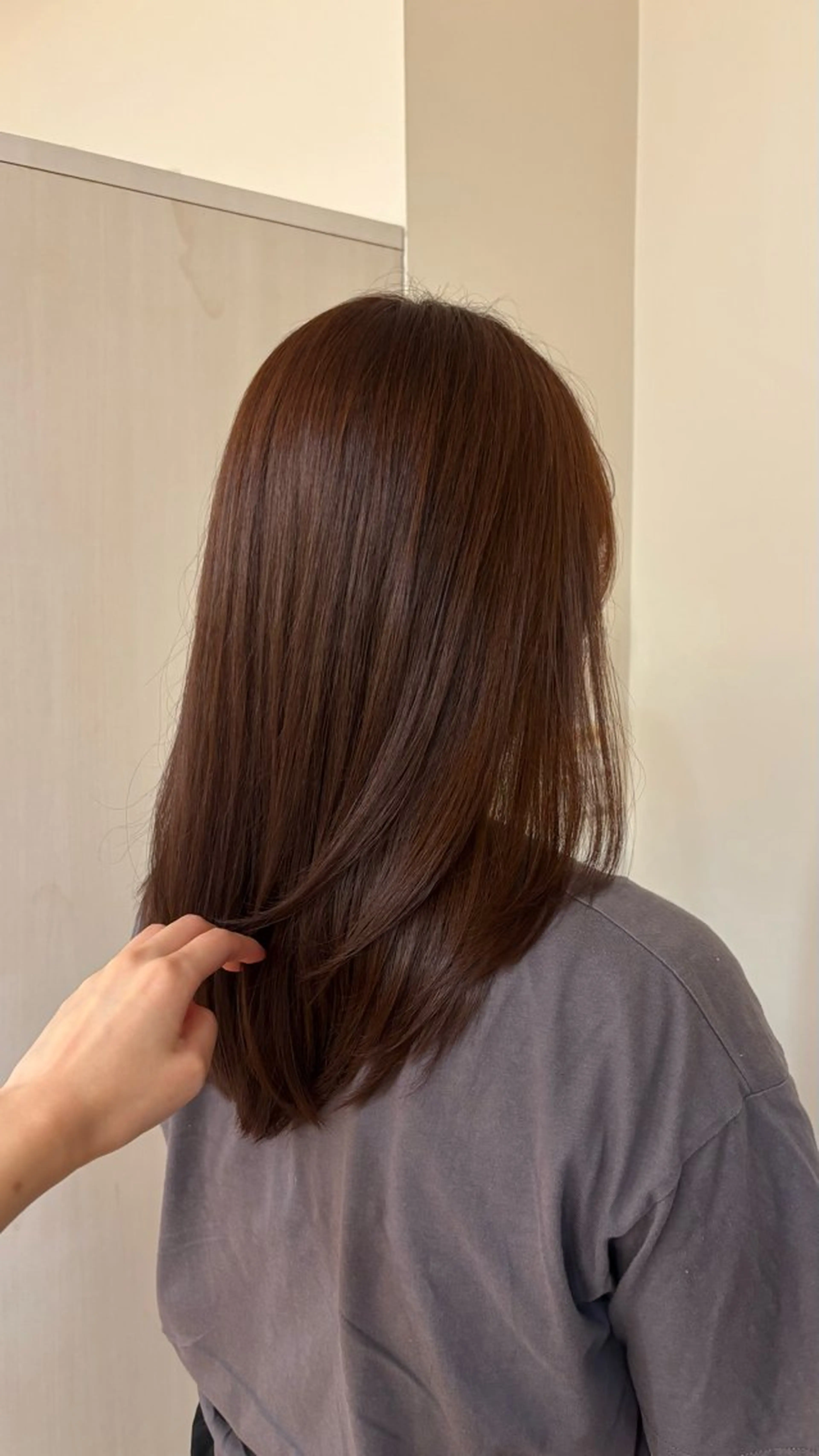 セミロング 顔周りカット レイヤーカット 似合わせカット /ニュアンスパーマのヘアスタイル