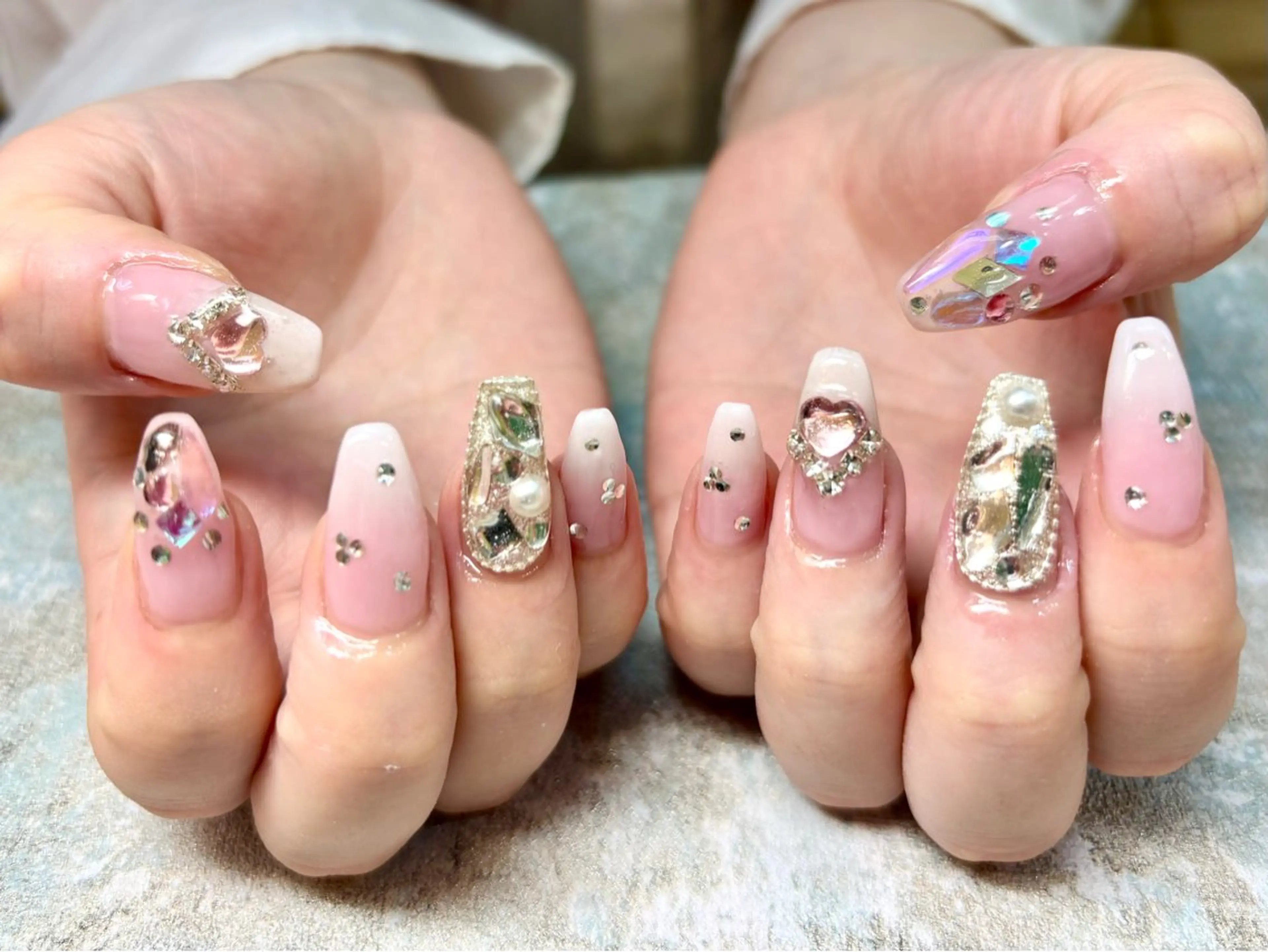 ネイル Queennail 北堀江megumiのネイルデザイン