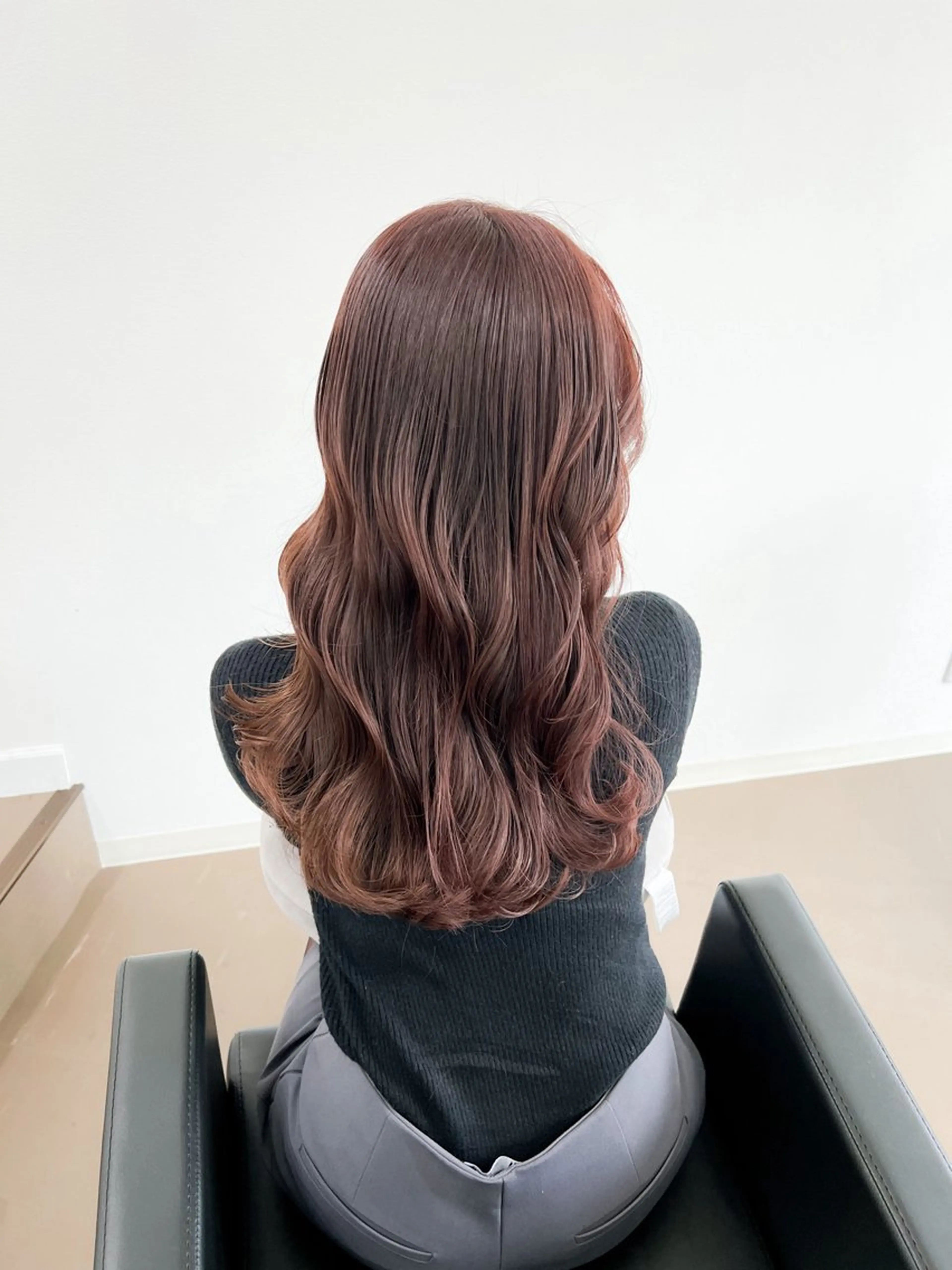 ロング カラー ブラウンカラー ダブルカラー ピンクカラー ピンクブラウン 神戸ボブ✂️ ioe三宮/田 伸佳のヘアスタイル