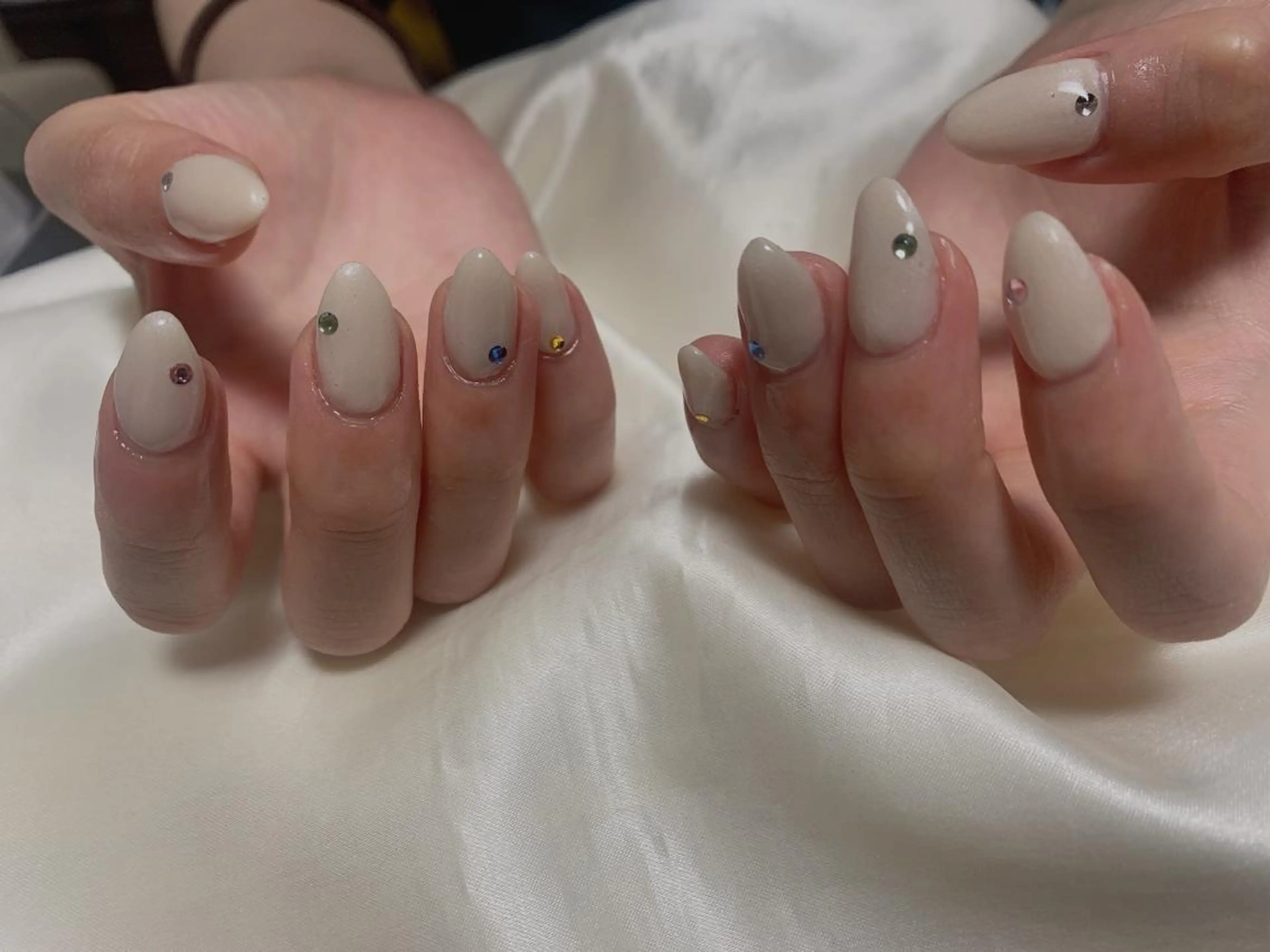 ネイル ストーンネイル kikinail 溝の口のネイルデザイン