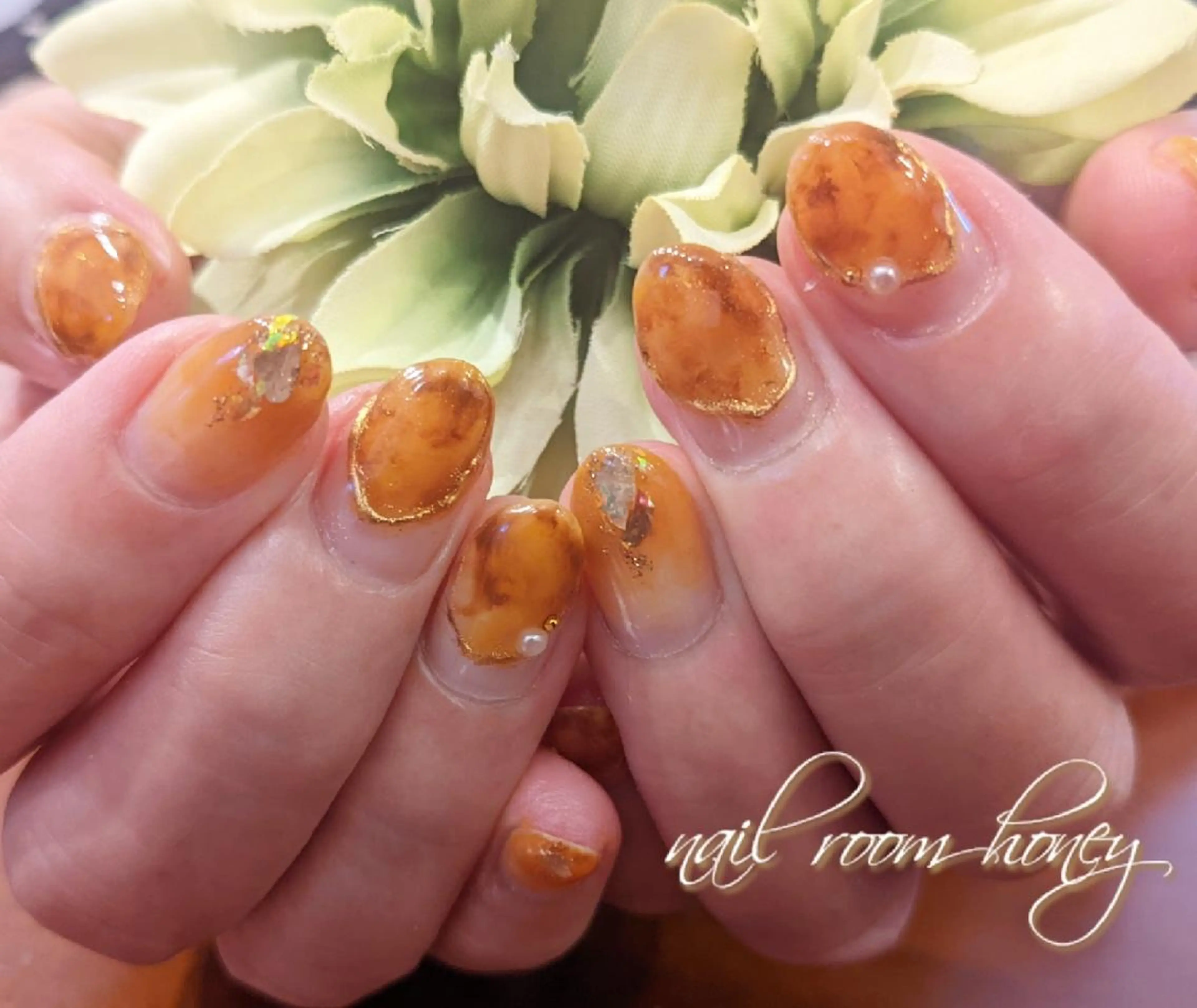 ネイル べっ甲ネイル ミラーネイル ハンドネイル nail room  honeyのネイルデザイン