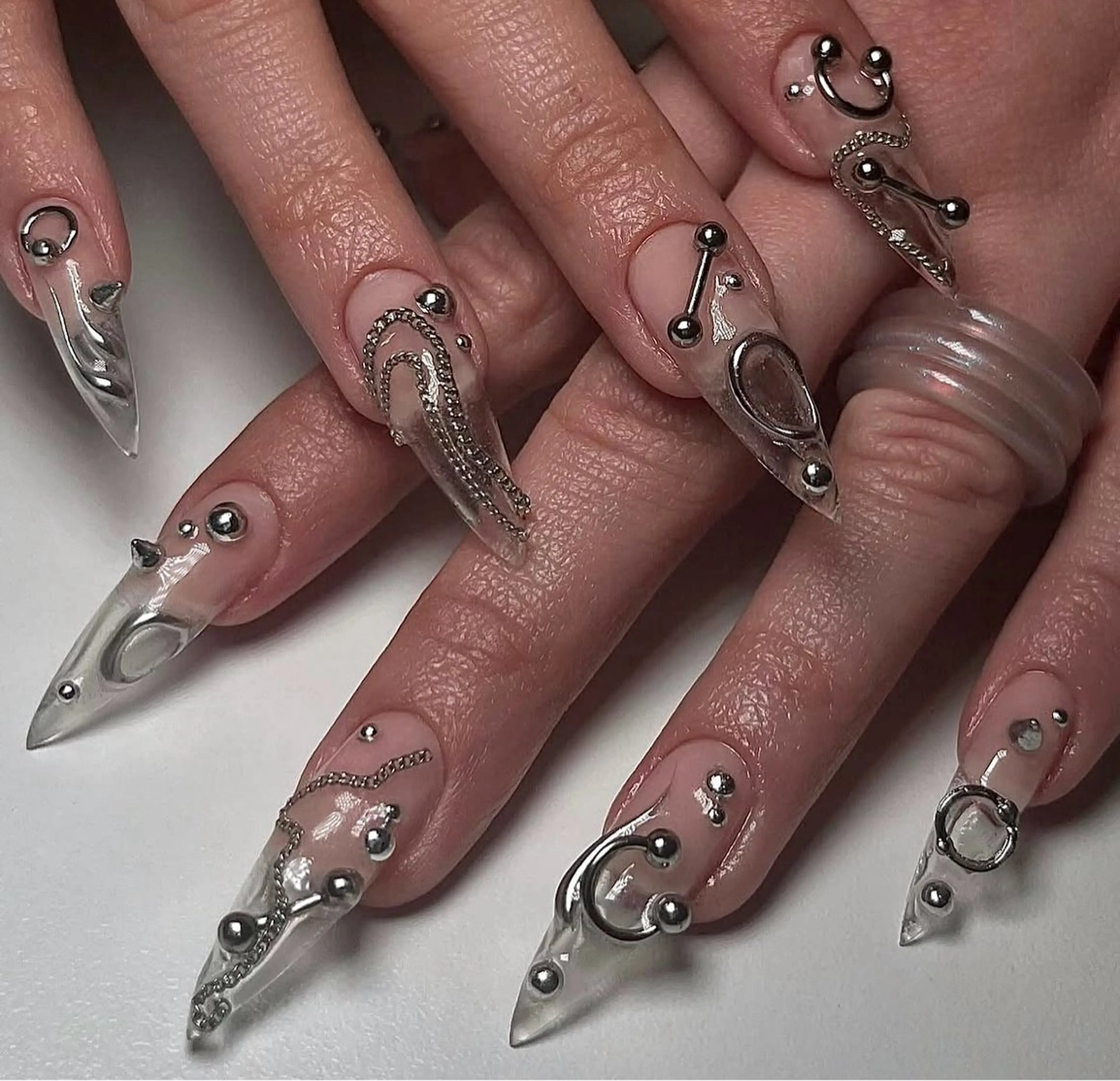 ネイル クリアネイル フレンチネイル ジェルネイル 韓国ネイル マグネットネイル Rin Nail 新大久保店のネイルデザイン