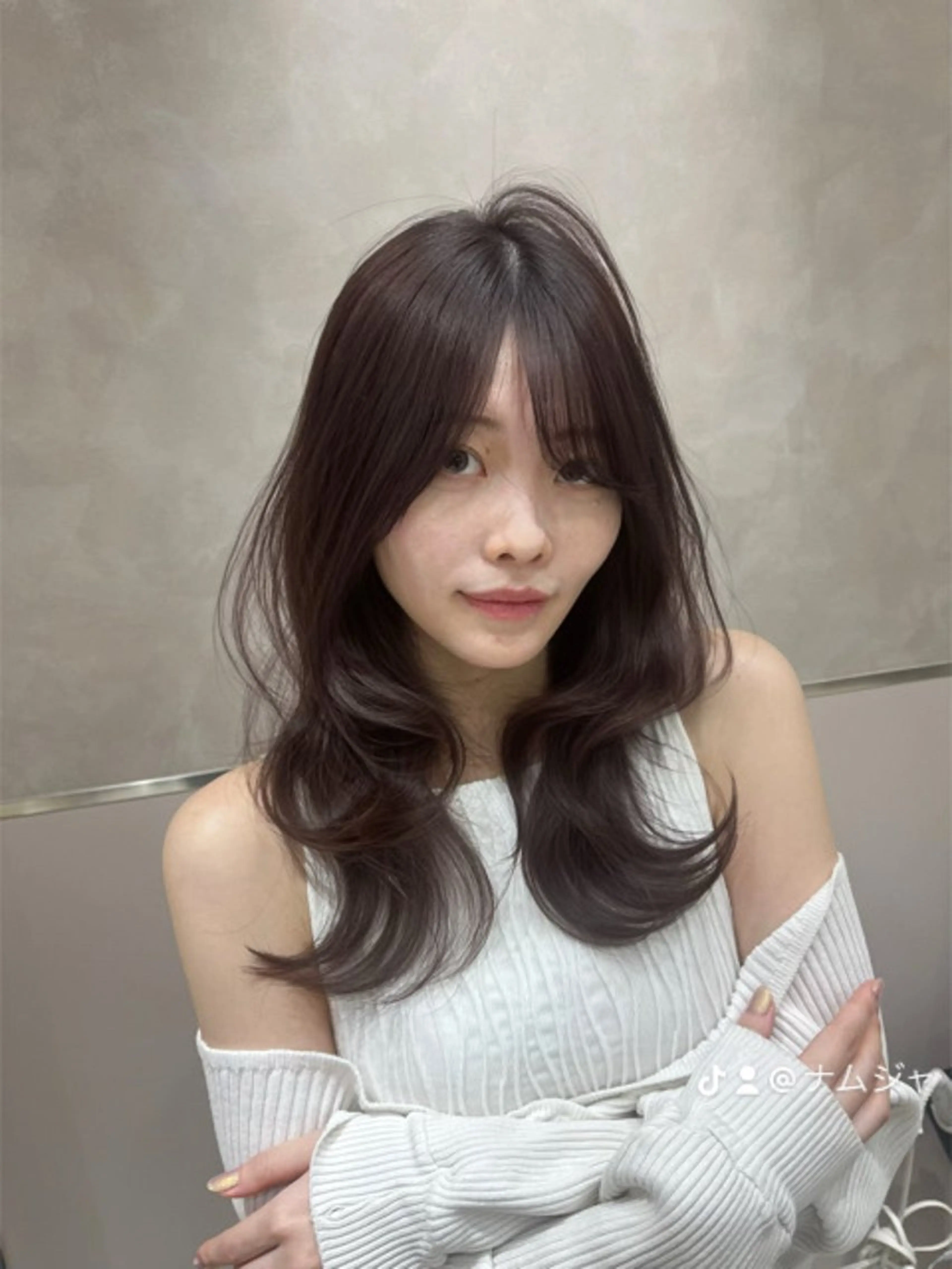 ロング レイヤーカット 透明感カラー/似合わ せ前髪/柴田礼空のヘアスタイル