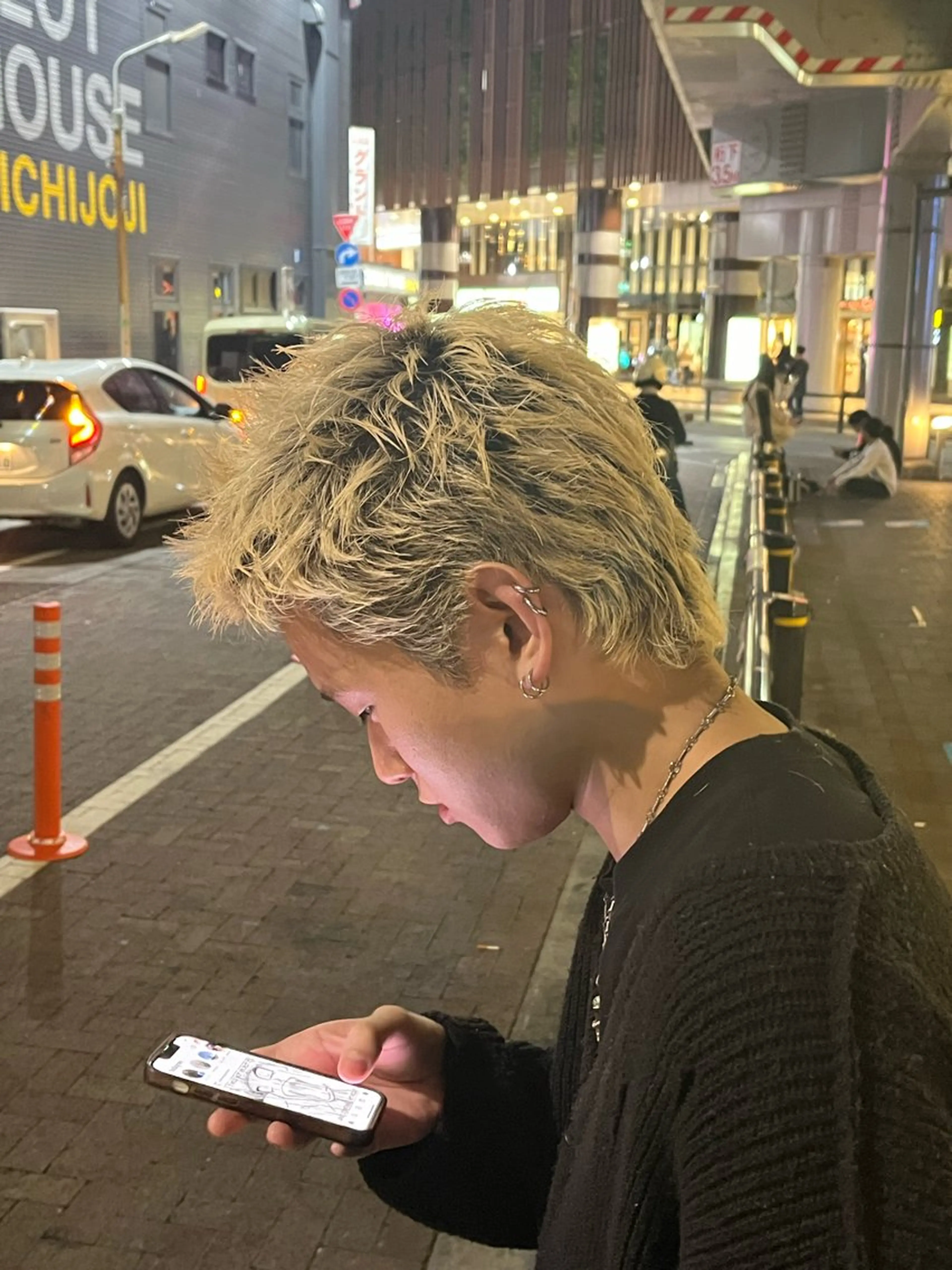 ショート カラー パーマ メンズ 【シャドウパーマ センターパート】義心のヘアスタイル