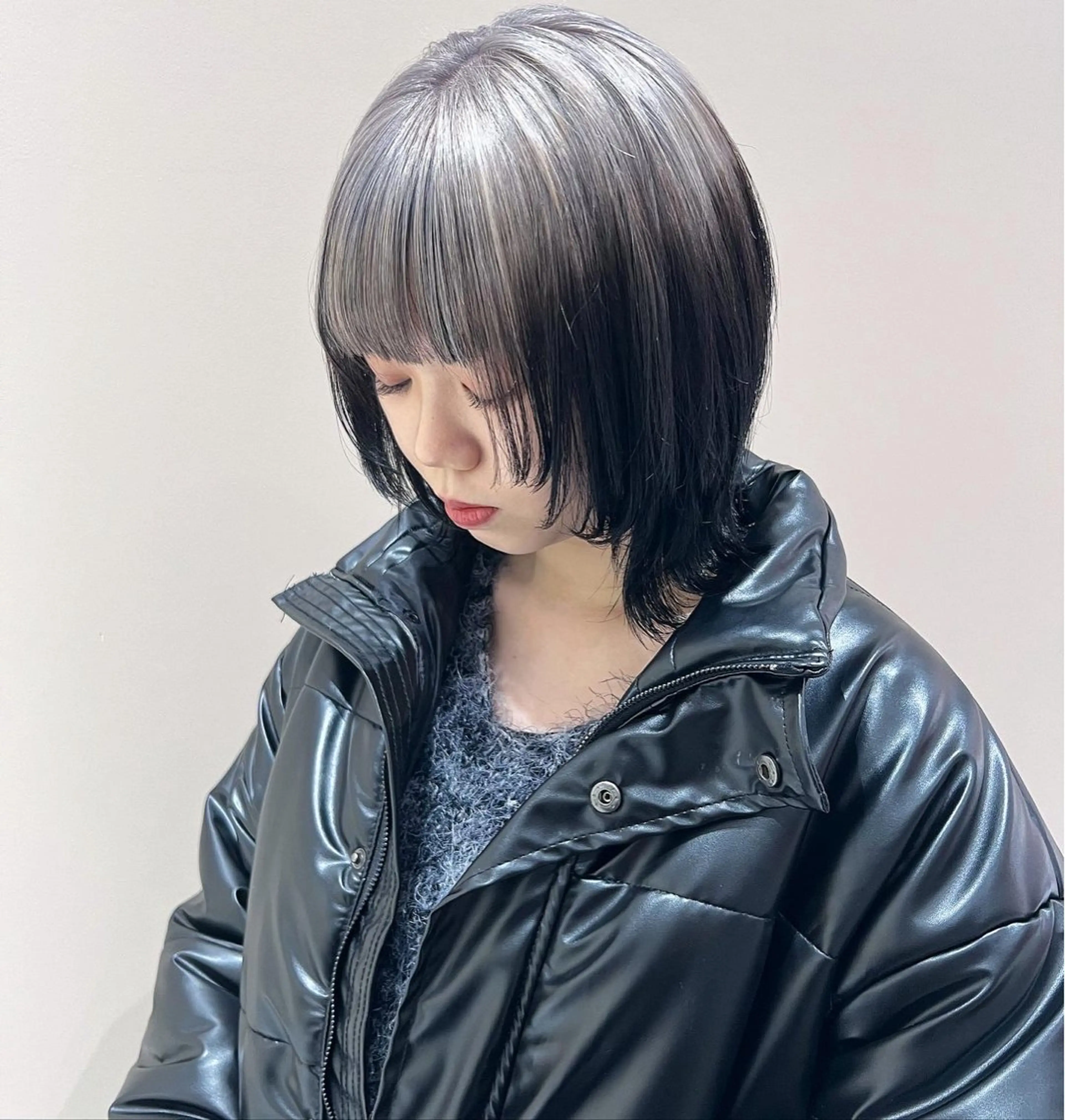 ミディアム カラー ヘアカラー karin🌛ボブ／ 透明感たっぷりカラーのヘアスタイル