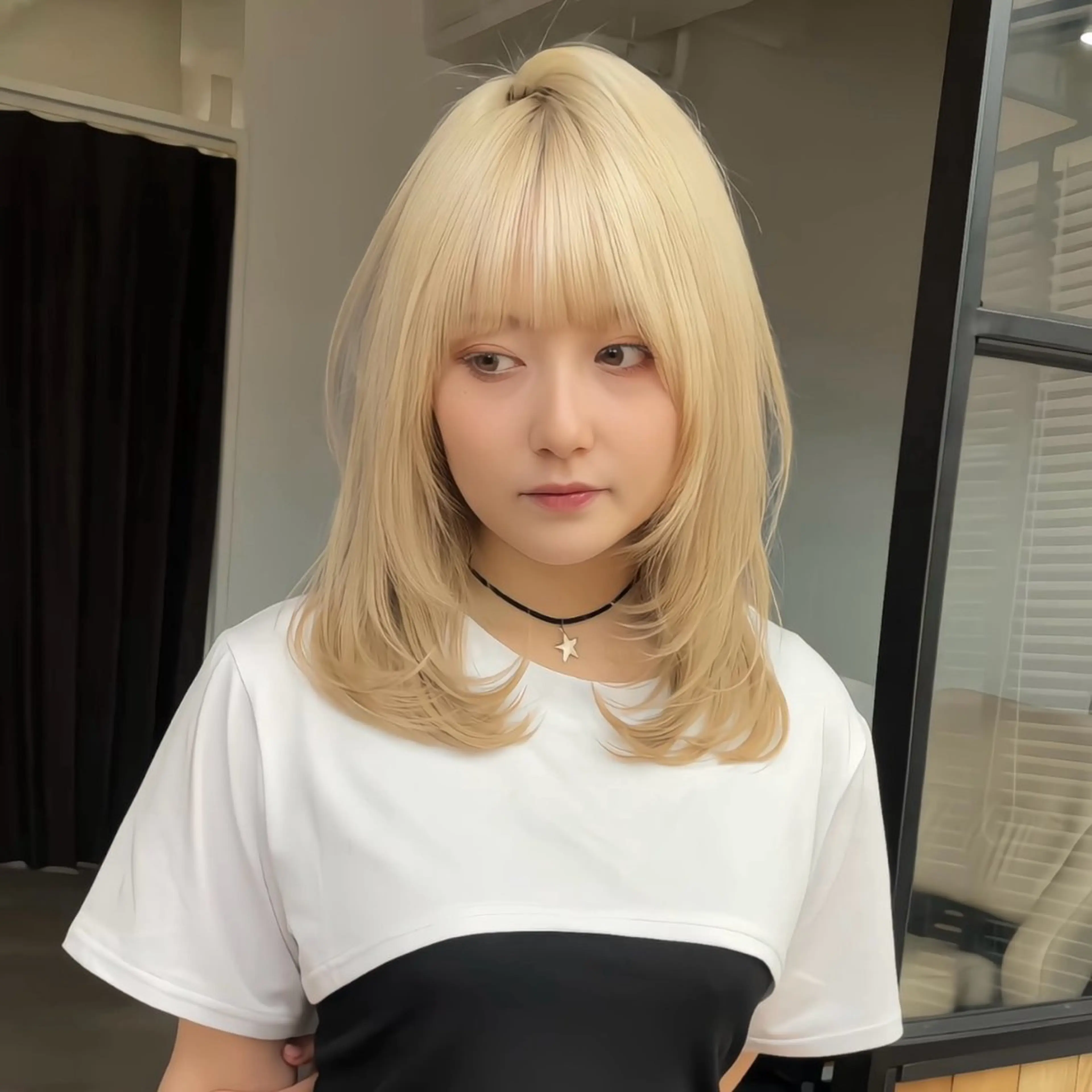 ロング カラー ブリーチ 抜きっぱなしブロンド ブロンド ケアブリーチ デザインカラー ブリーチなしピンク 赤井龍斗のヘアスタイル