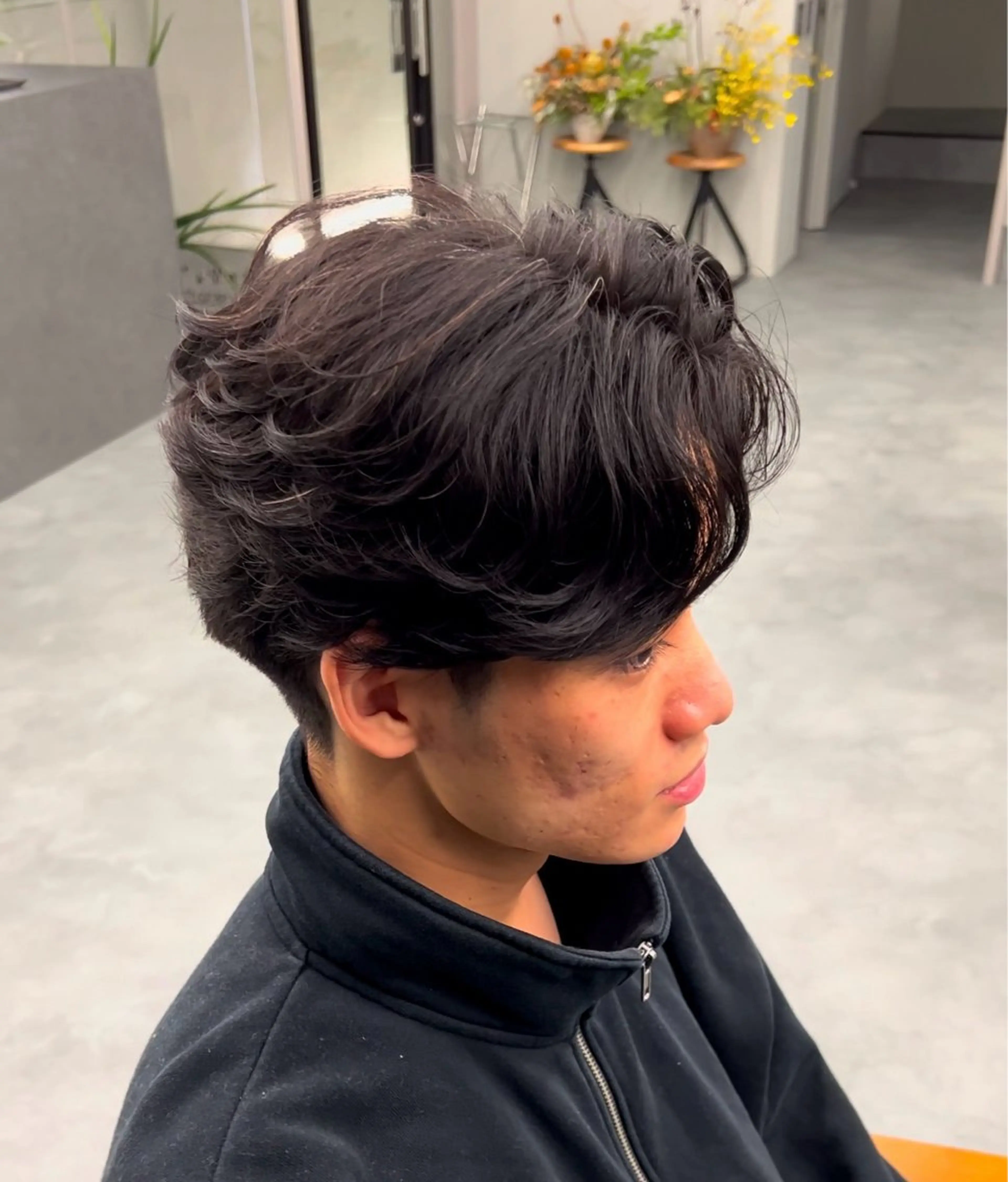 ミディアム メンズ ミディアムパーマ フェザーパーマ メンズパーマ Direct aoiのヘアスタイル