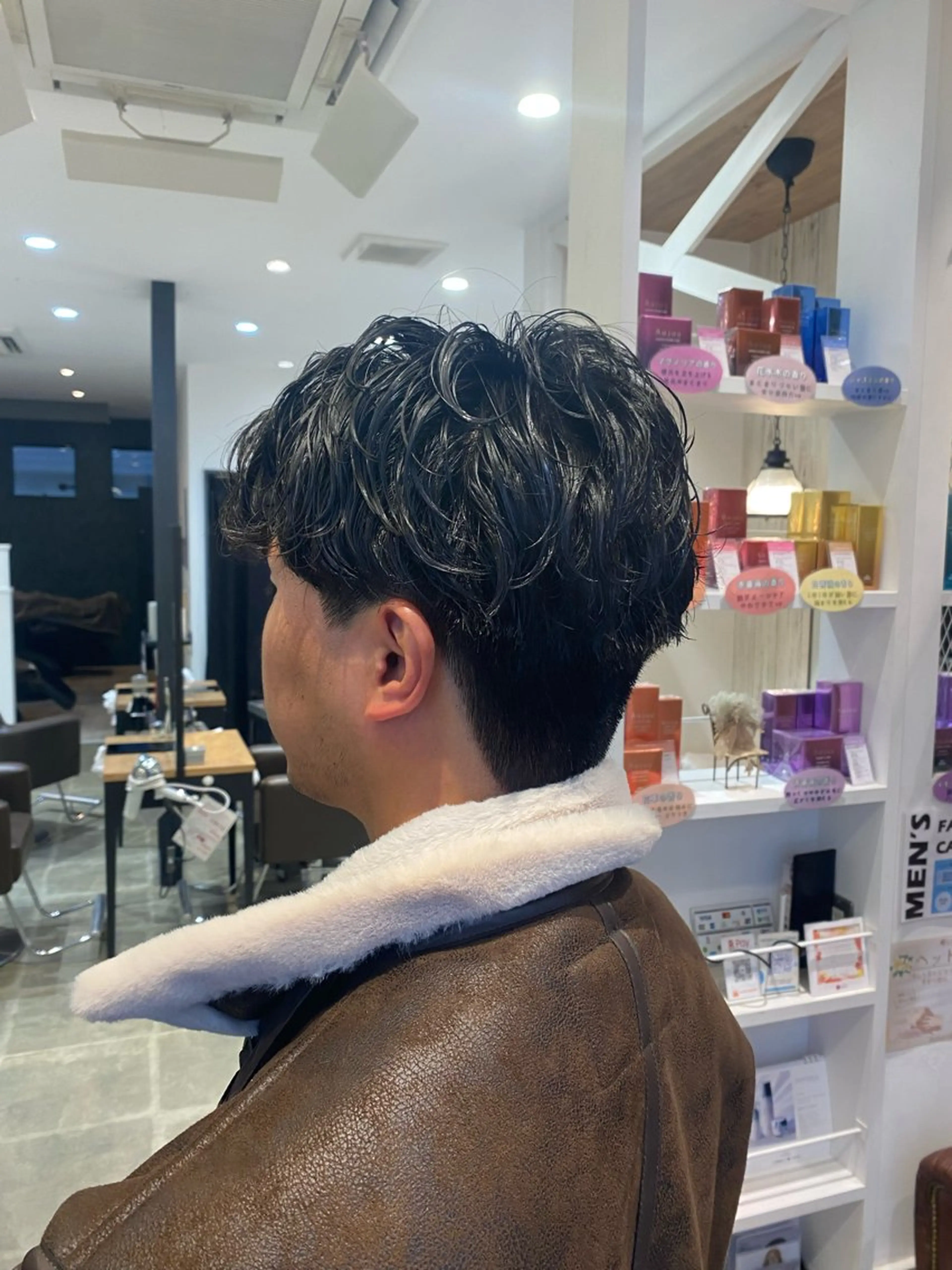 ショート パーマ メンズ メンズパーマ ニュアンスパーマ カット パーマ 柴田 枝利子のヘアスタイル