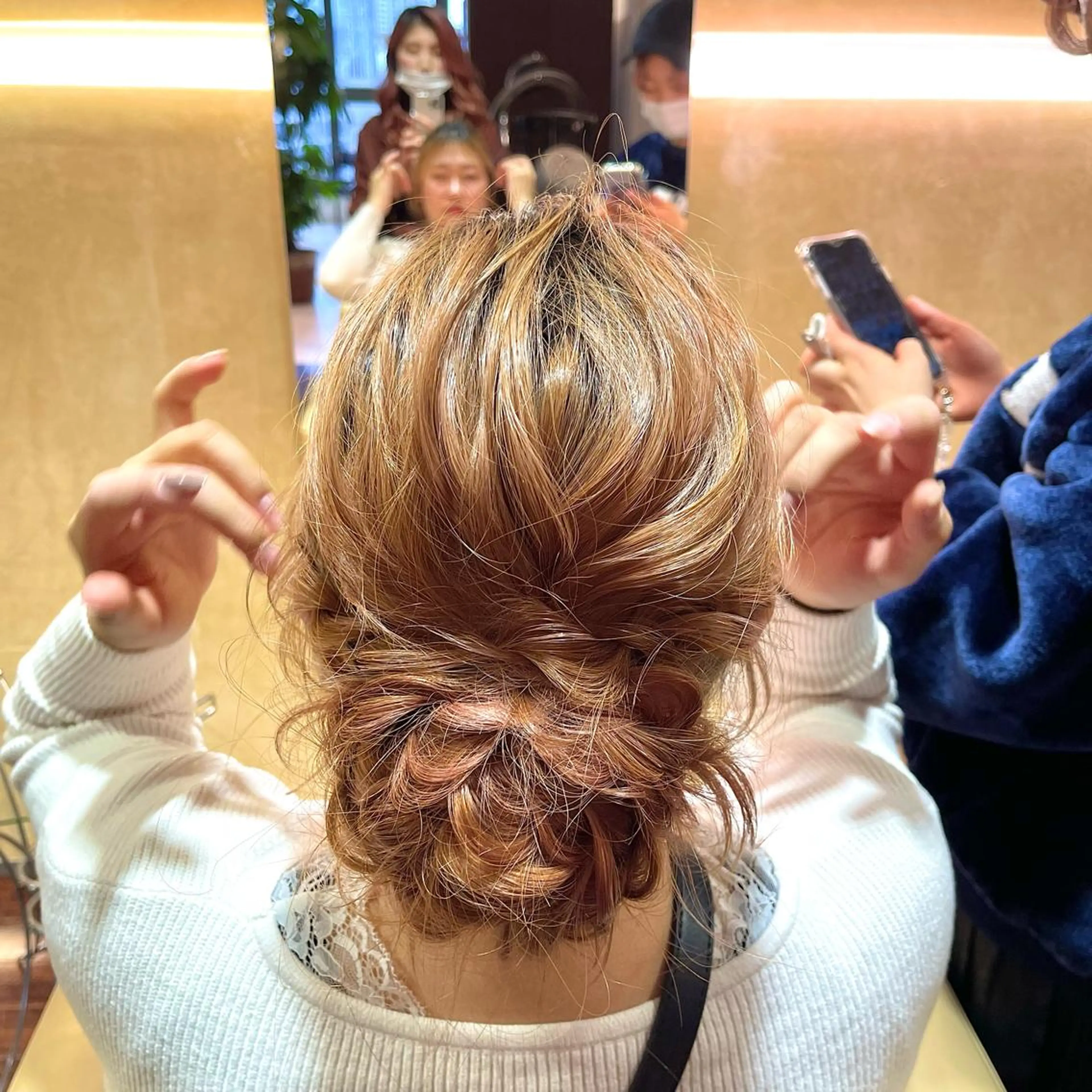 ロング ヘアアレンジ 鶴﨑 美優亜のヘアスタイル