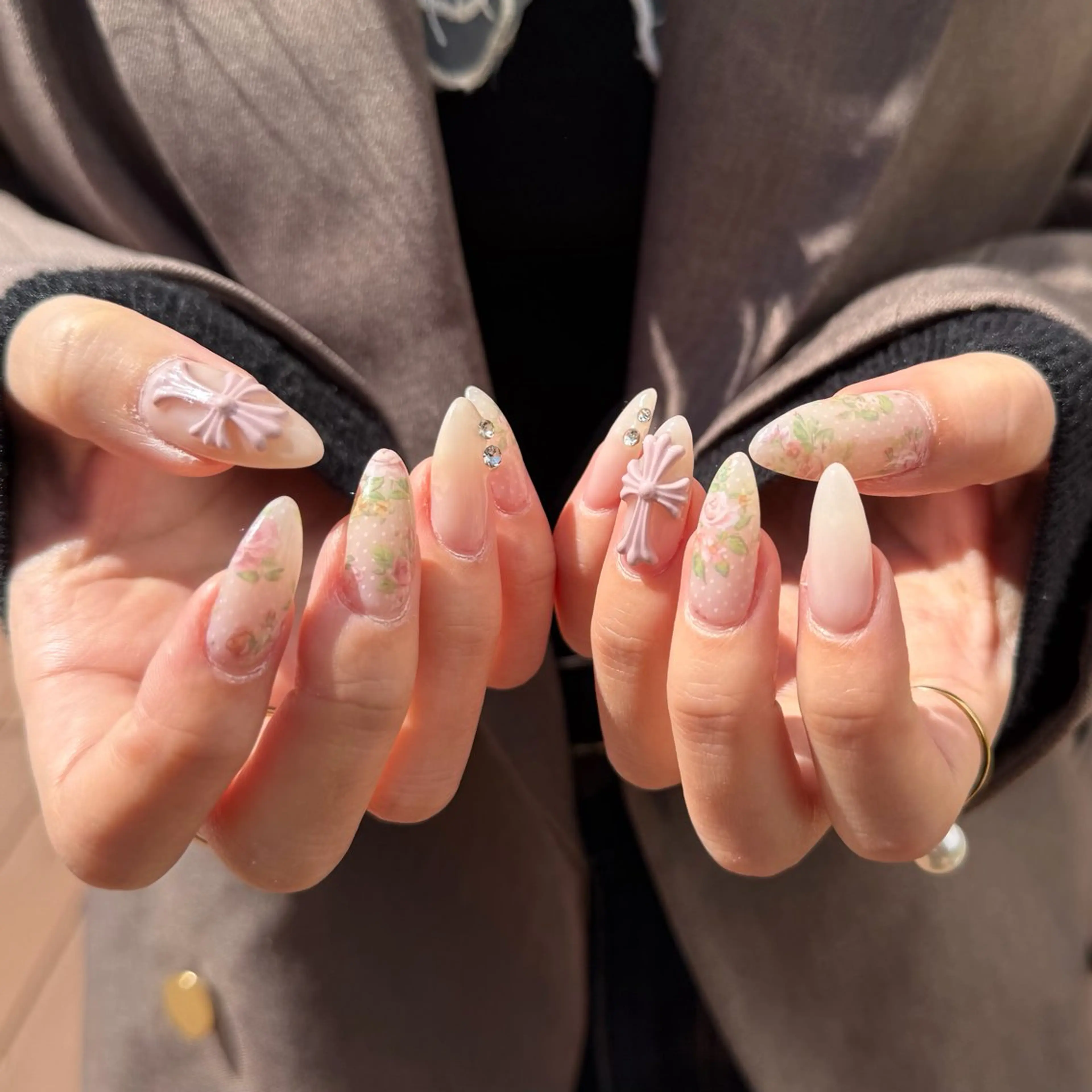 ネイル 長さ出し フラッシュネイル ジェルネイル マグネットネイル 持ち込み ハンドネイル 🌷Gemini nami🌷のネイルデザイン