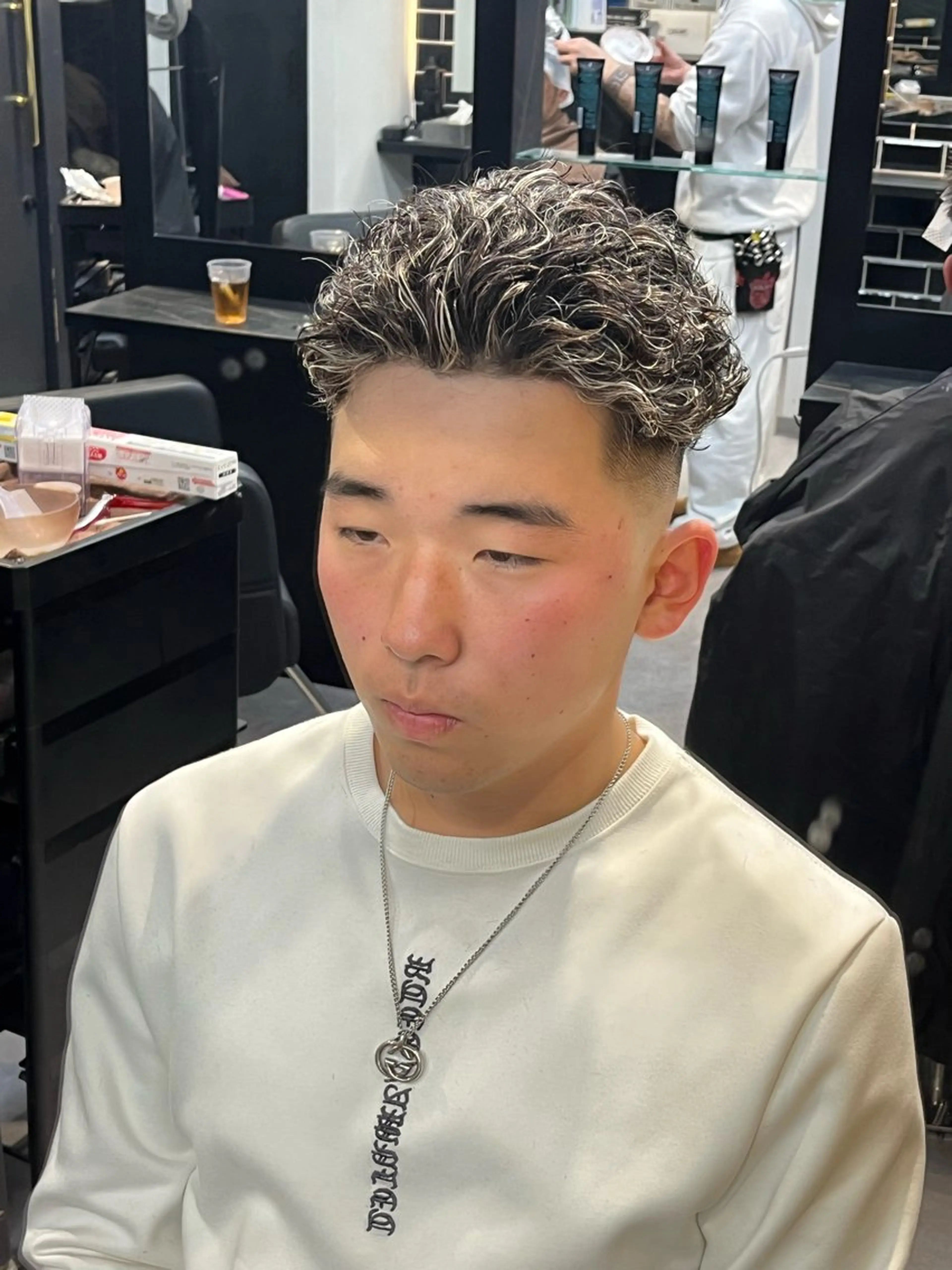 ショート カラー パーマ ヘアアレンジ メンズ メンズパーマ カット ヘアカラー パーマ ヘアセット men'slapis YUTOのヘアスタイル