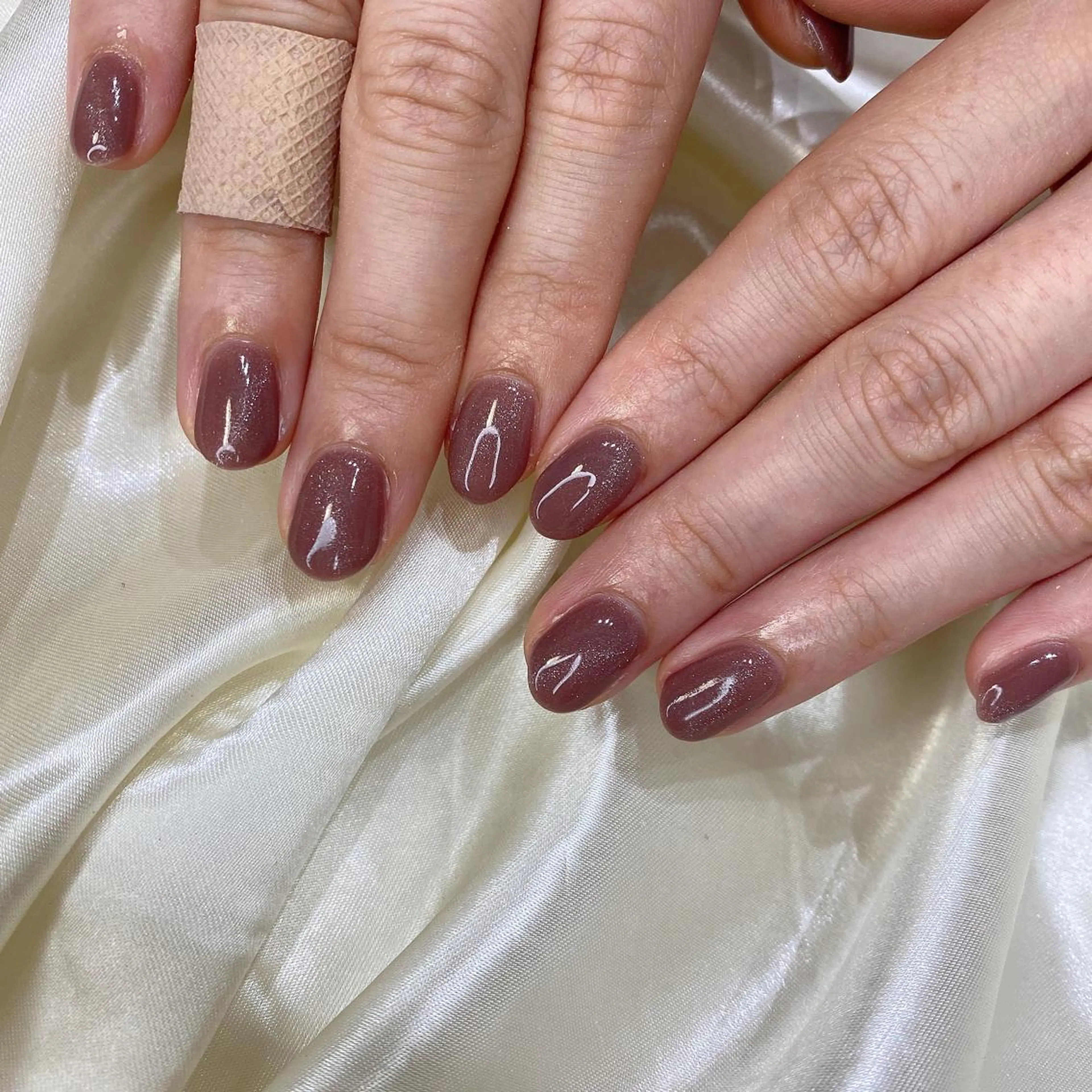 ネイル ハンドネイル 西岡 杏のネイルデザイン