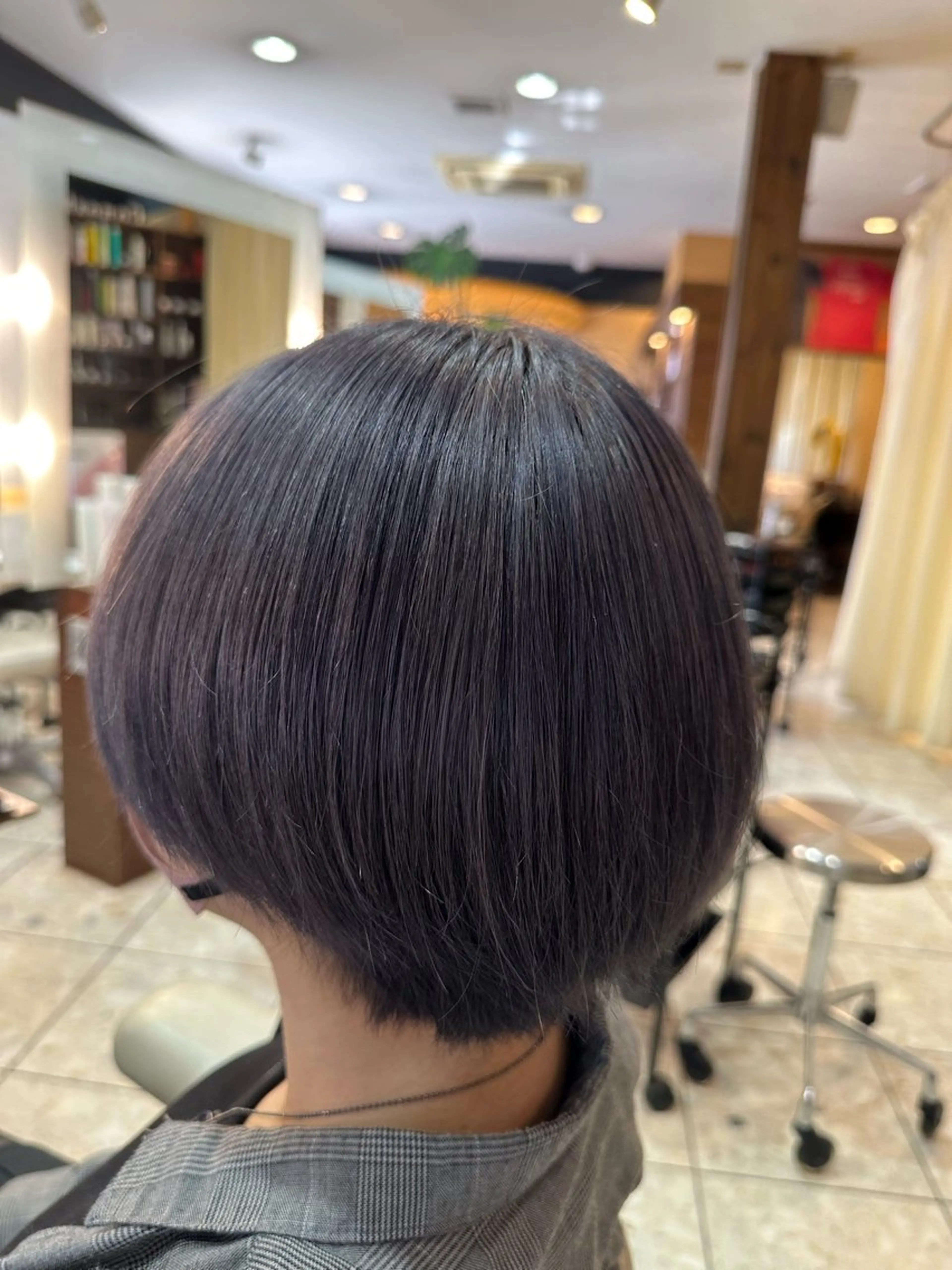 ショート カラー ブリーチ 鎌田 一徳のヘアスタイル