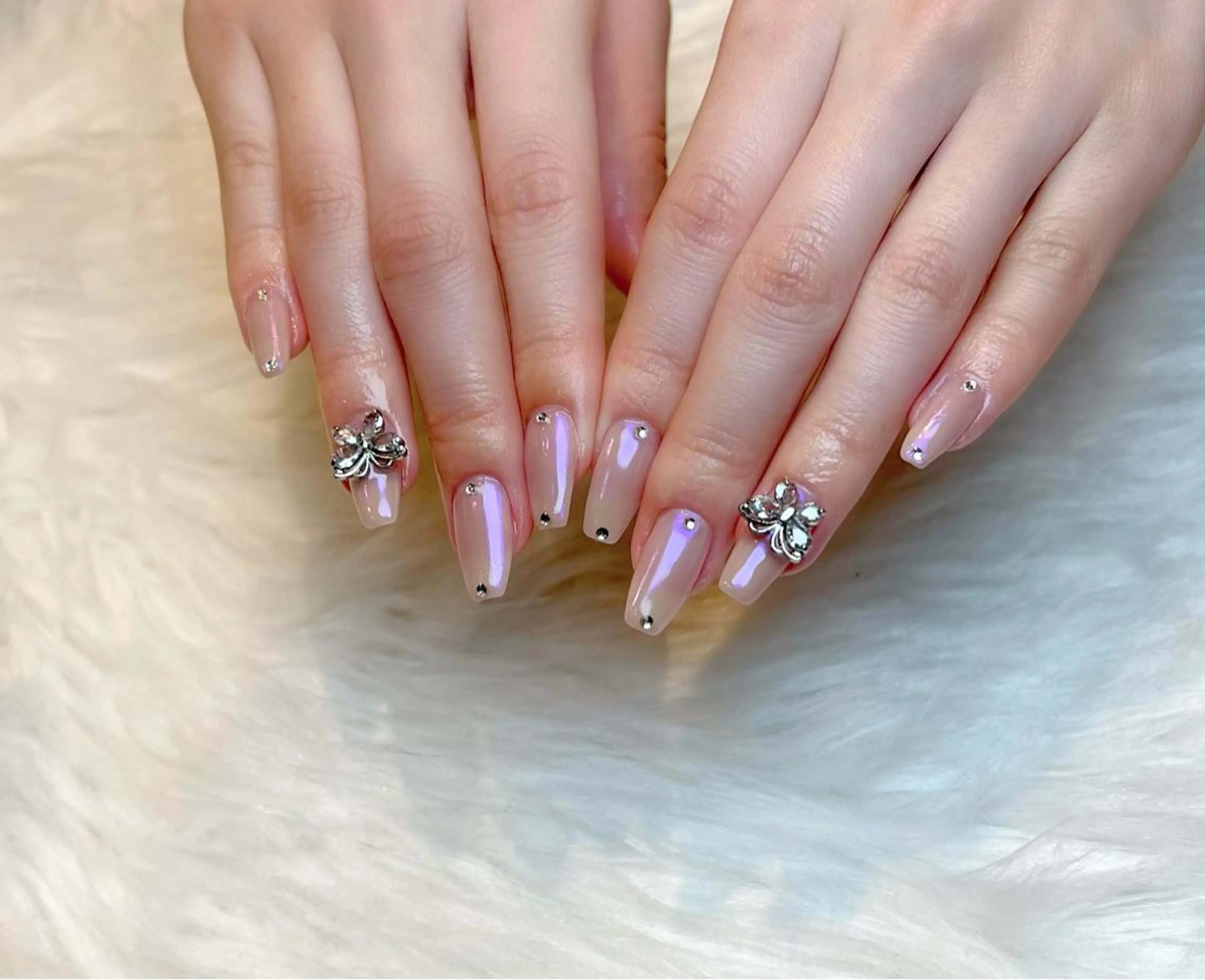 ネイル オーロラネイル パープル ハンドネイル Lino+ ネイル&よもぎ蒸しのネイルデザイン