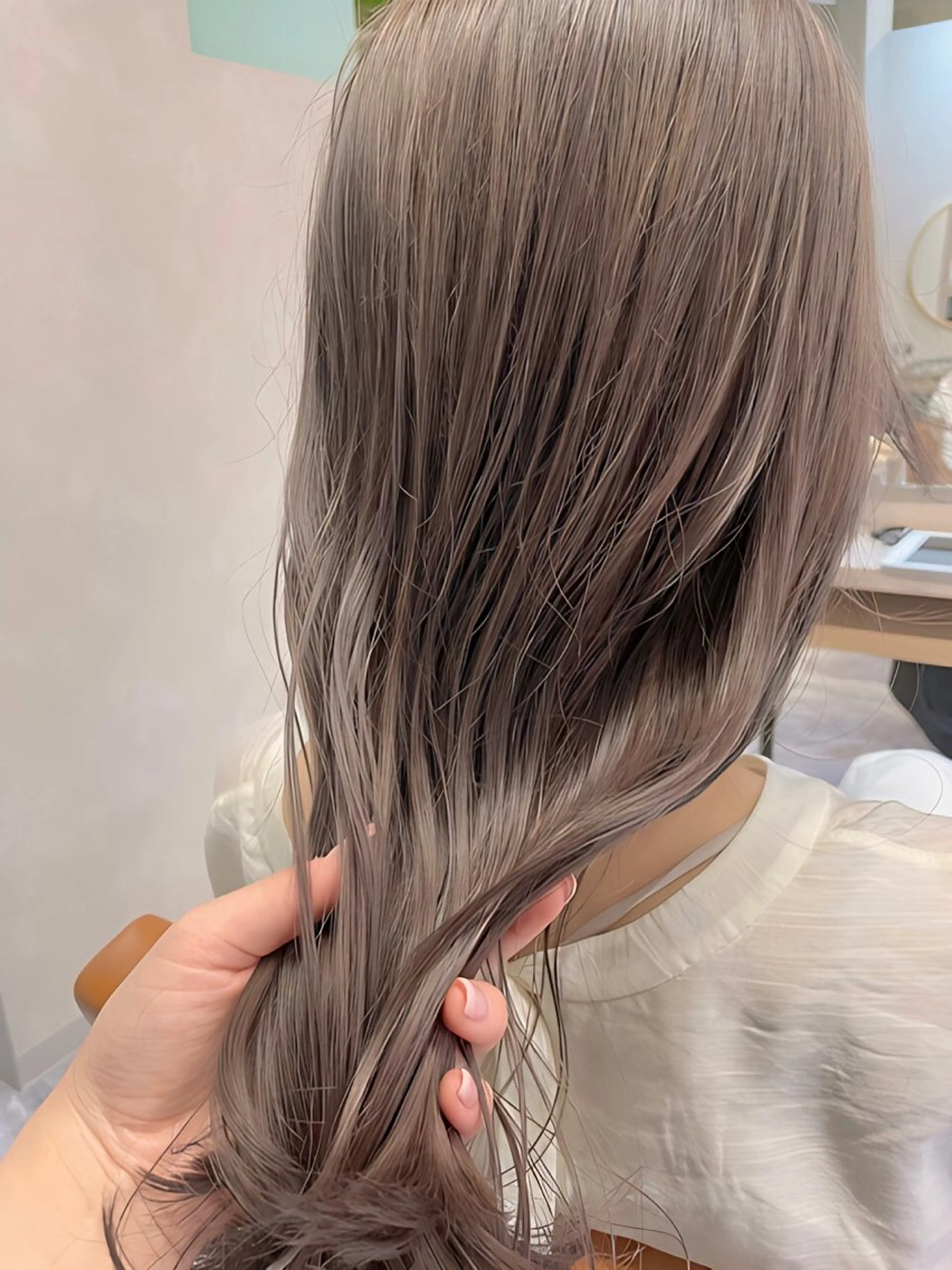 ダブルカラーでつくる透明感カラー+クイックTR🍃🫧オリーブ/ベージュ/ミルクティー/赤み消しの写真