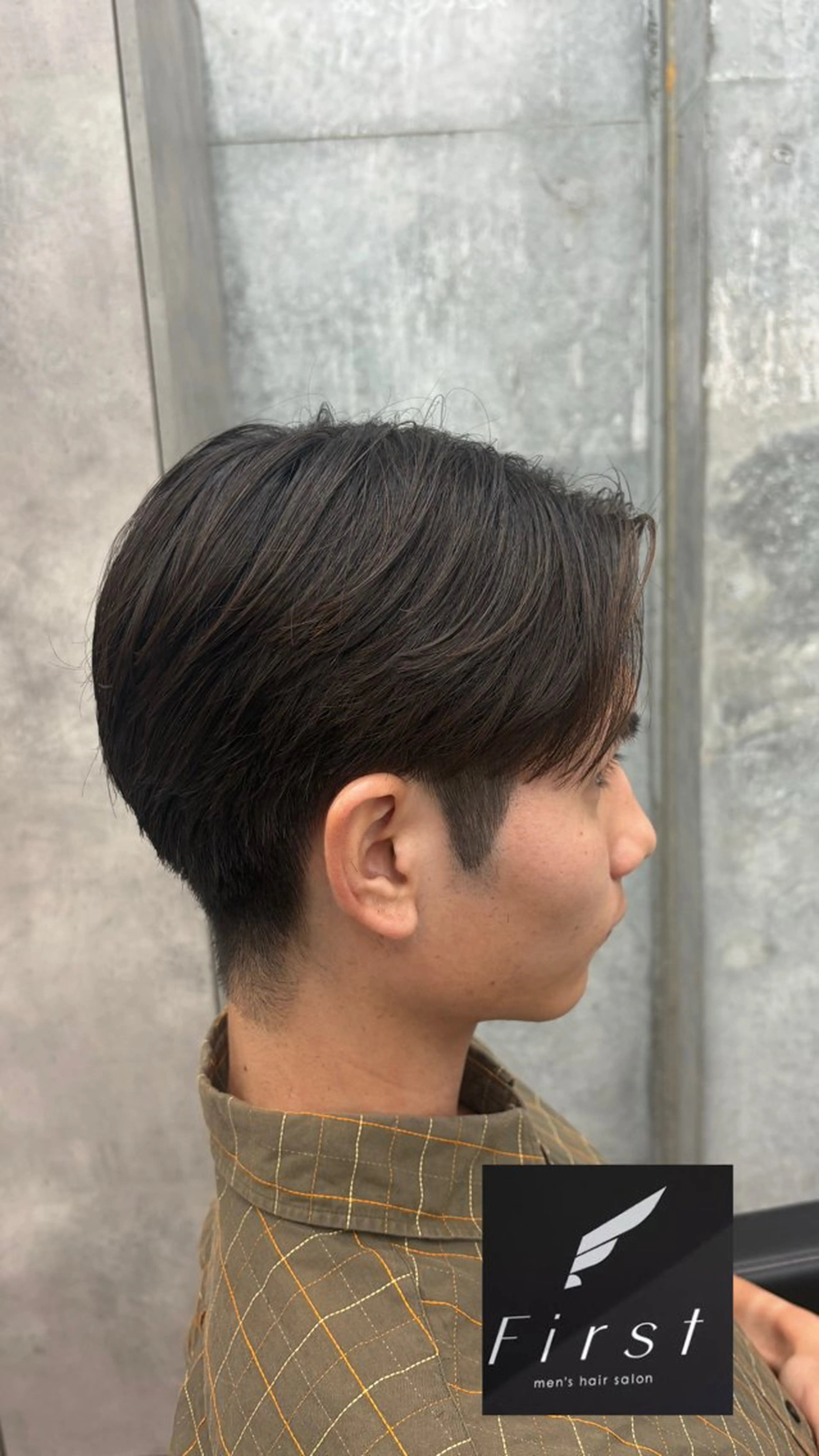 メンズ センターパート メンズ韓国風 マッシュ 古代(フルヨ) 捺音(ナツネ)のヘアスタイル