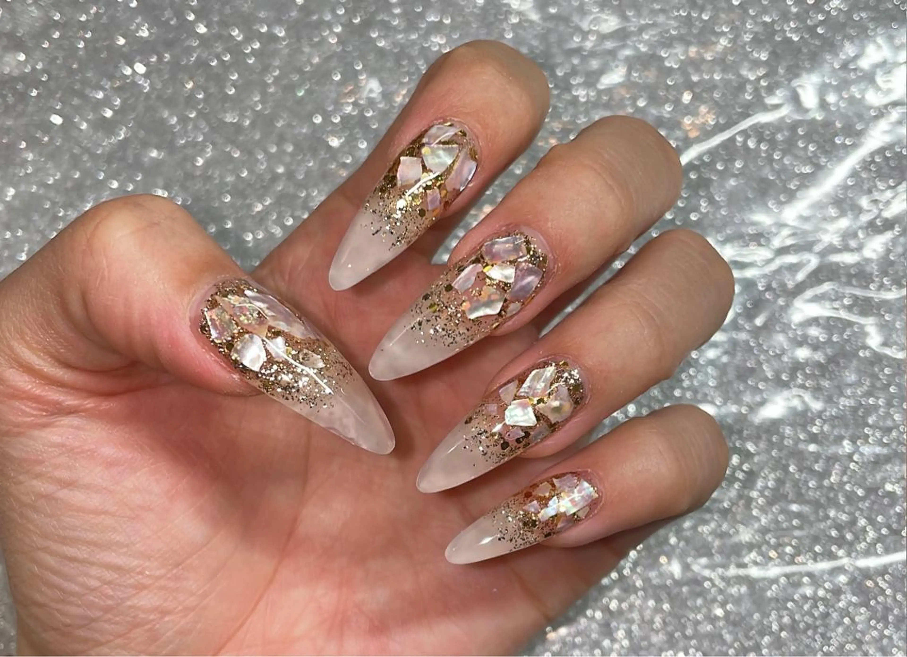 ネイル VIERU 🌈🎀💖のネイルデザイン