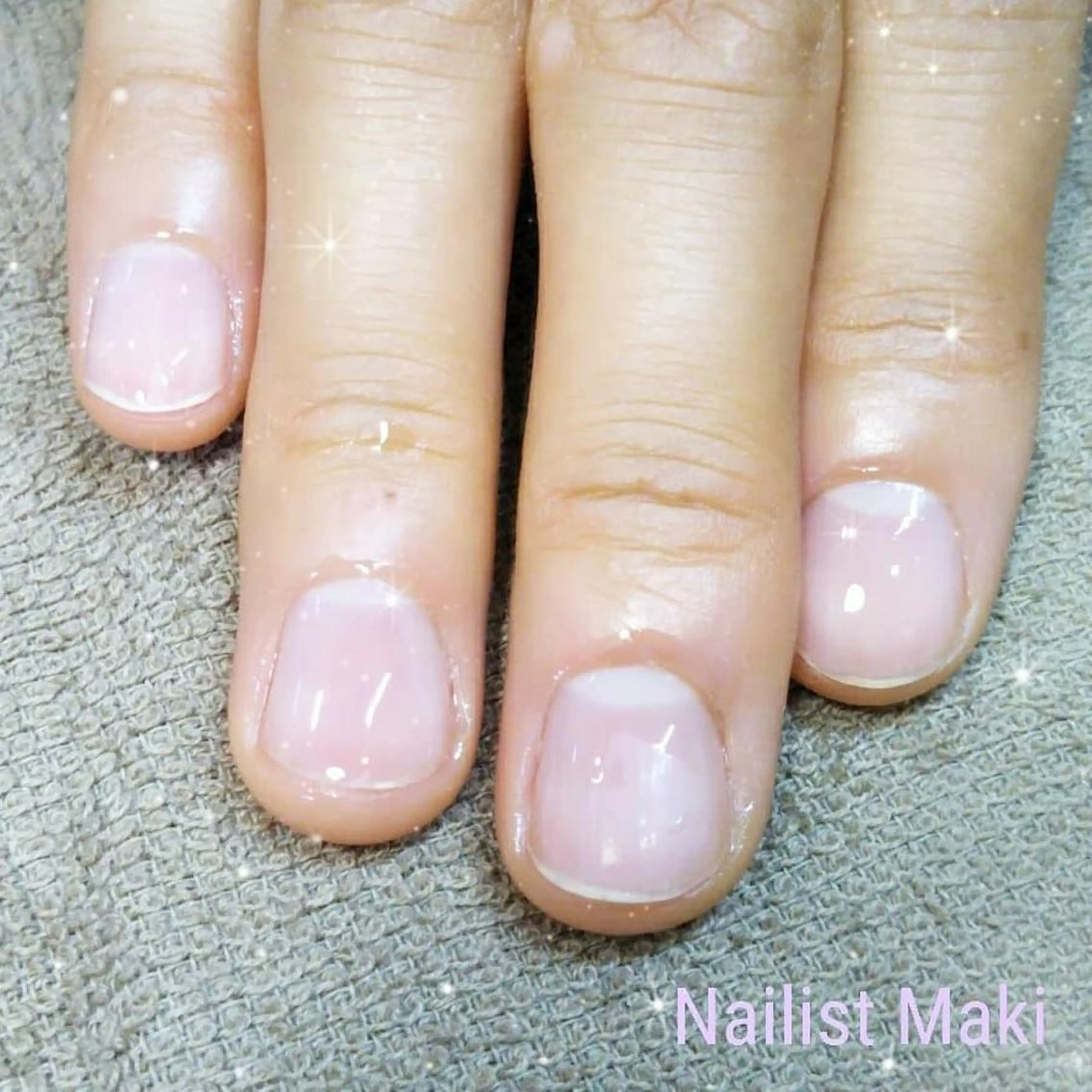 ネイル 小顔・毛穴・たるみ ネイル　似内真樹のエステ・リラクイメージ