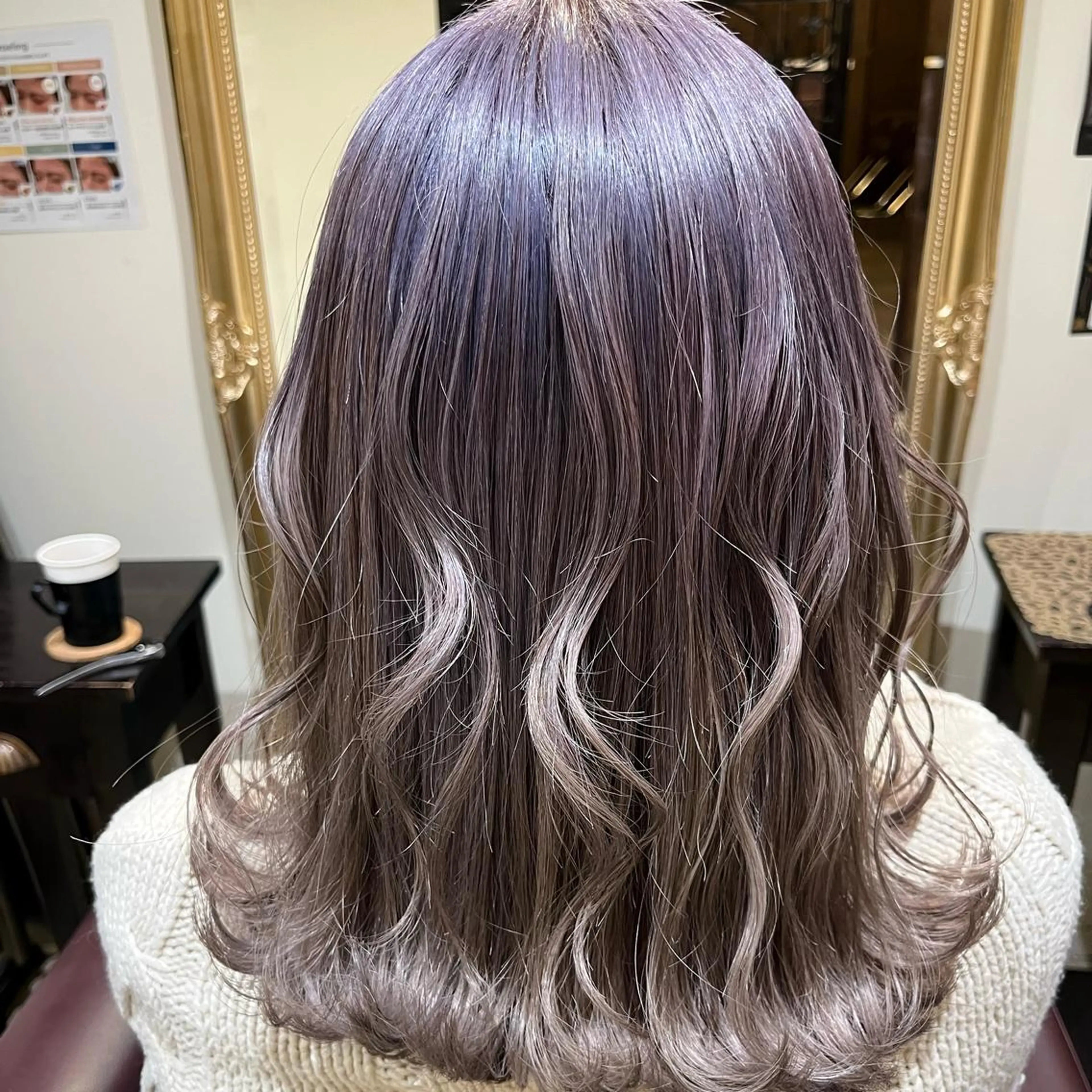 ミディアム カラー レディースカット SHIORIのヘアスタイル