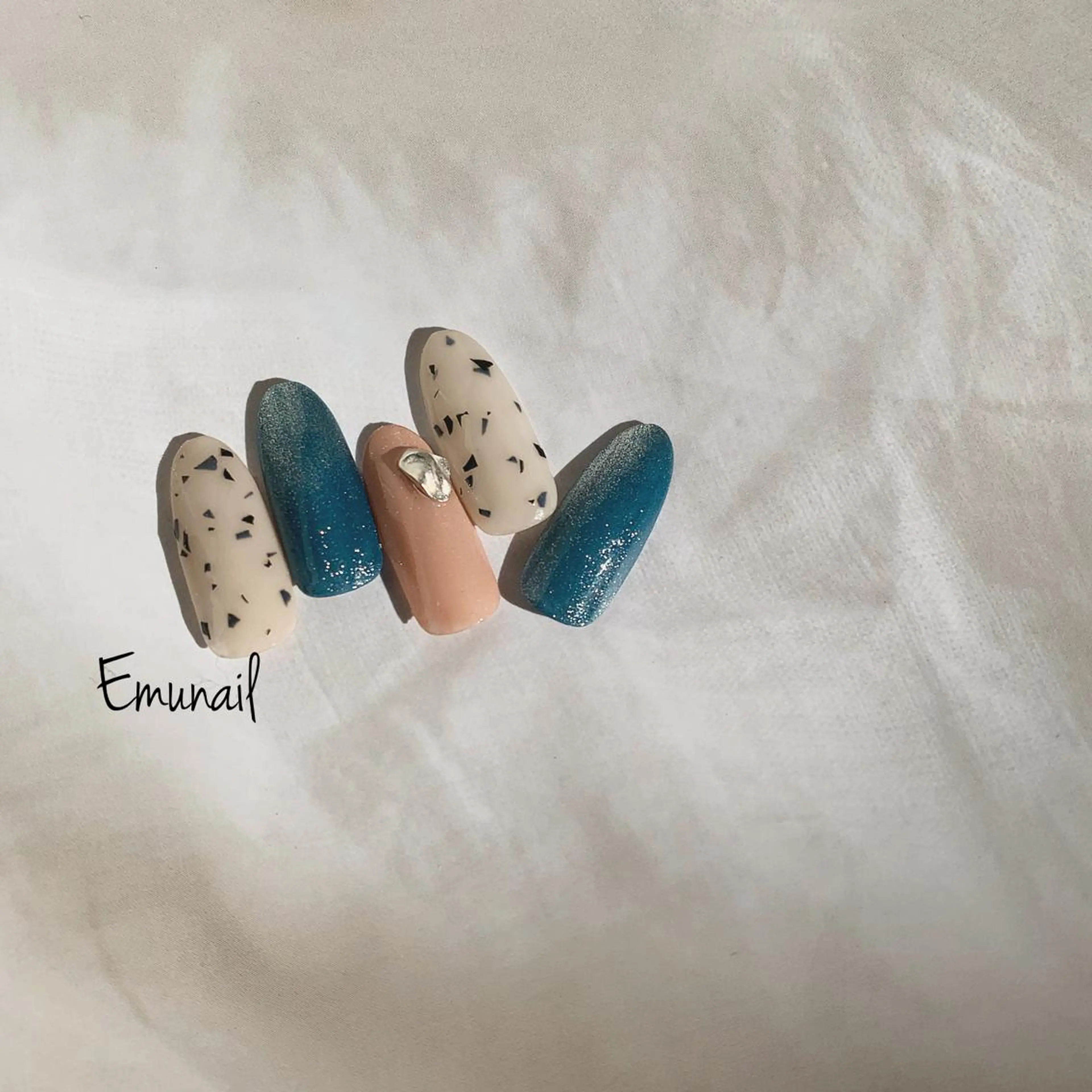 ネイル ハンドネイル Emu Nailのネイルデザイン