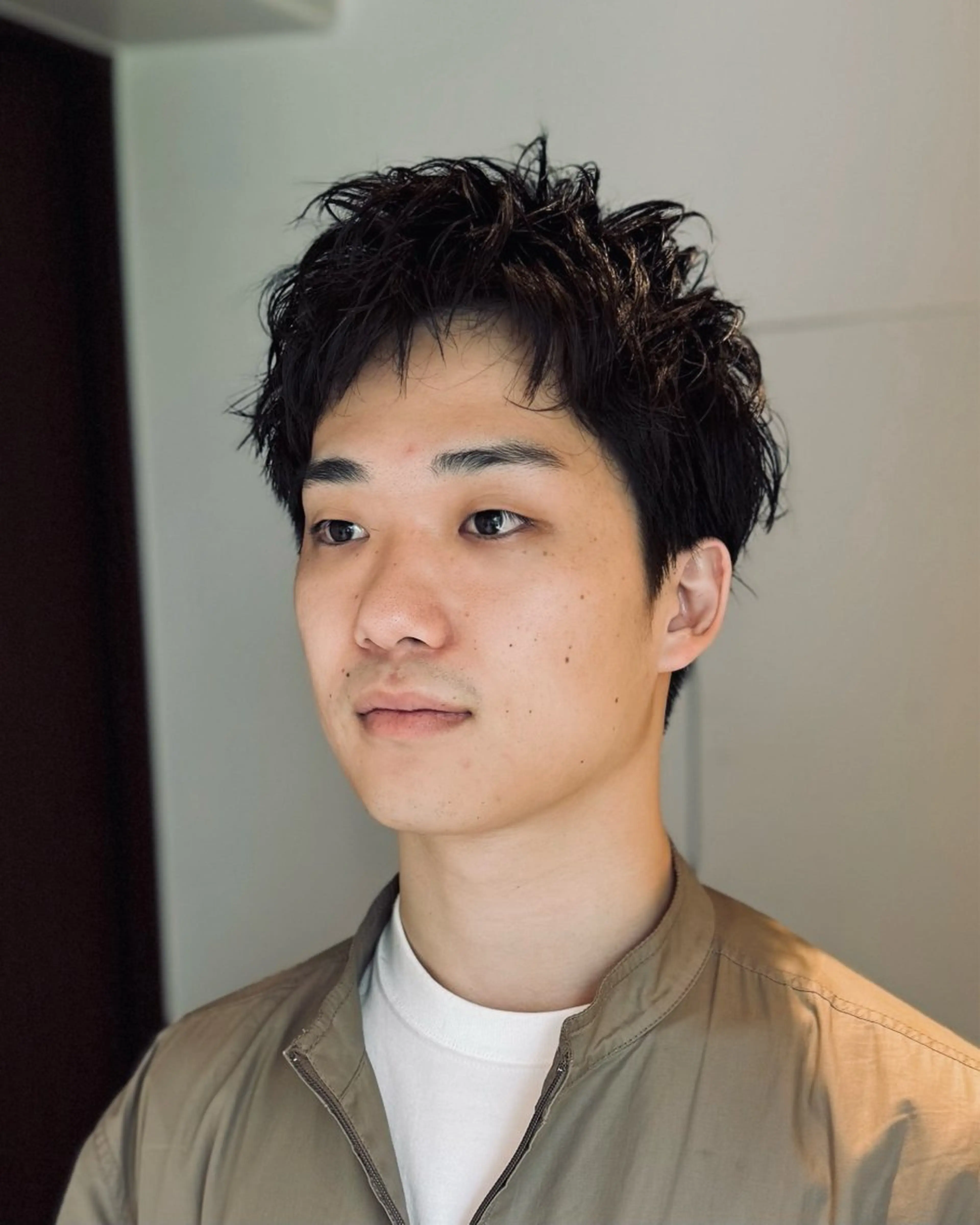 ショート パーマ メンズ メンズパーマ メンズベリーショート ベリーショート ショートヘア ニュアンスパーマ 丸山 航輝のヘアスタイル