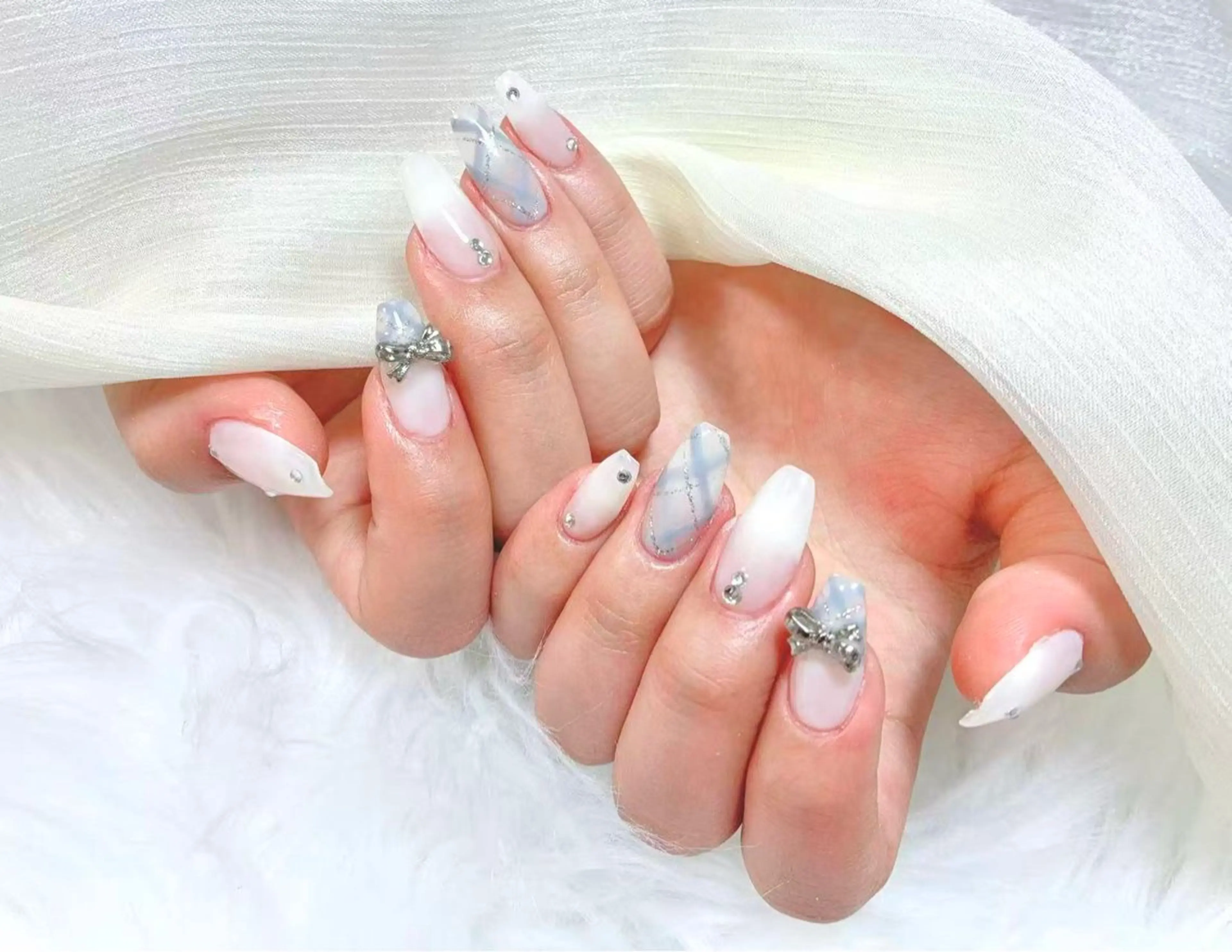 ネイル アニマル柄 チークネイル 成人式 フラッシュネイル フットネイル ハンドネイル B·U Nail大宮 長さだし専門店のネイルデザイン