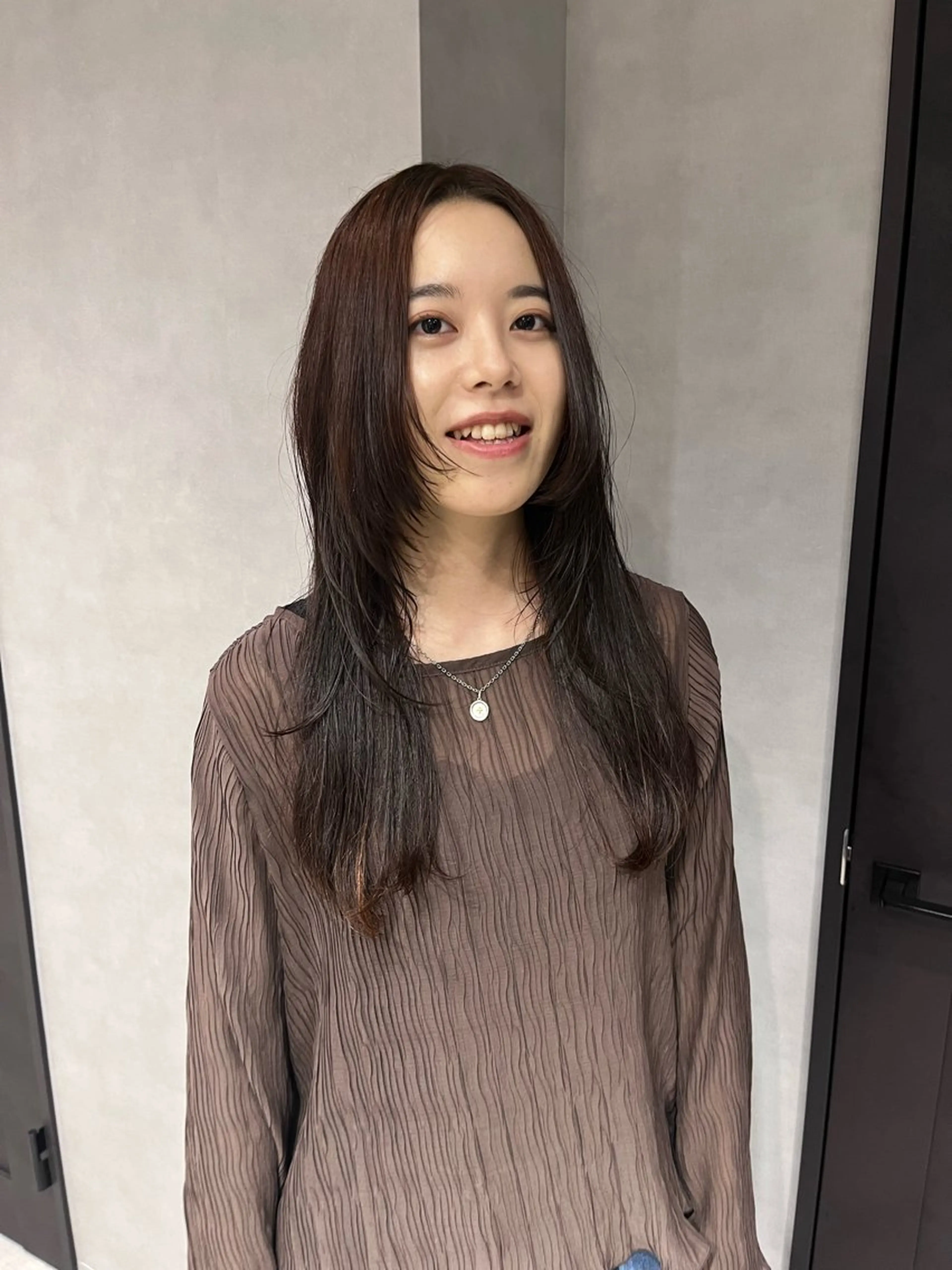 ロング ハイレイヤー レイヤーカット ロング ブリーチ/縮毛矯正 ❤️‍🔥シンノスケのヘアスタイル