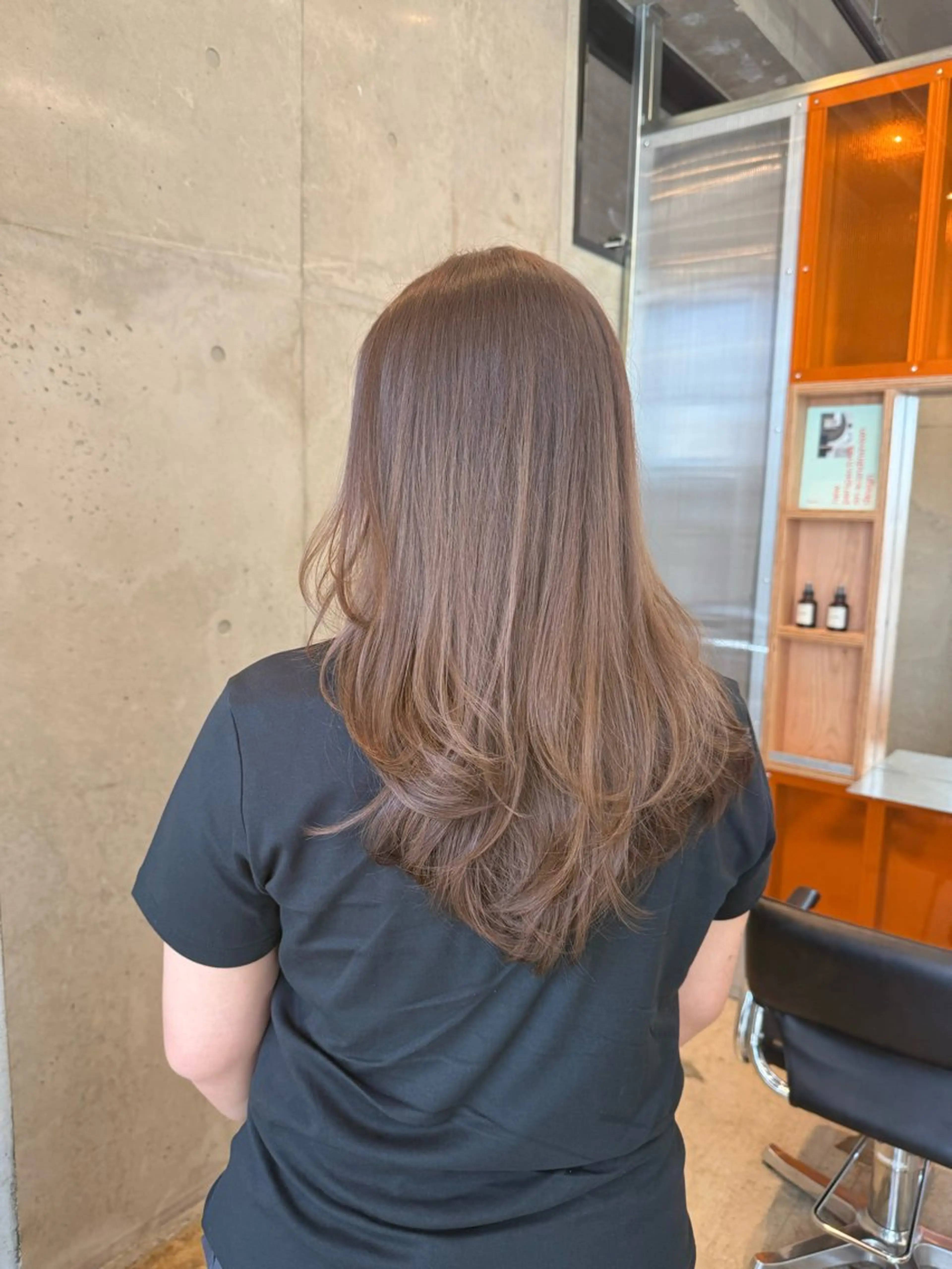 ロング カラー ヘアアレンジ ベージュカラー ブリーチ ブリーチなしカラー カット ヘアカラー トリートメント REONA🪽✨薬院 レイヤーカット🫧のヘアスタイル