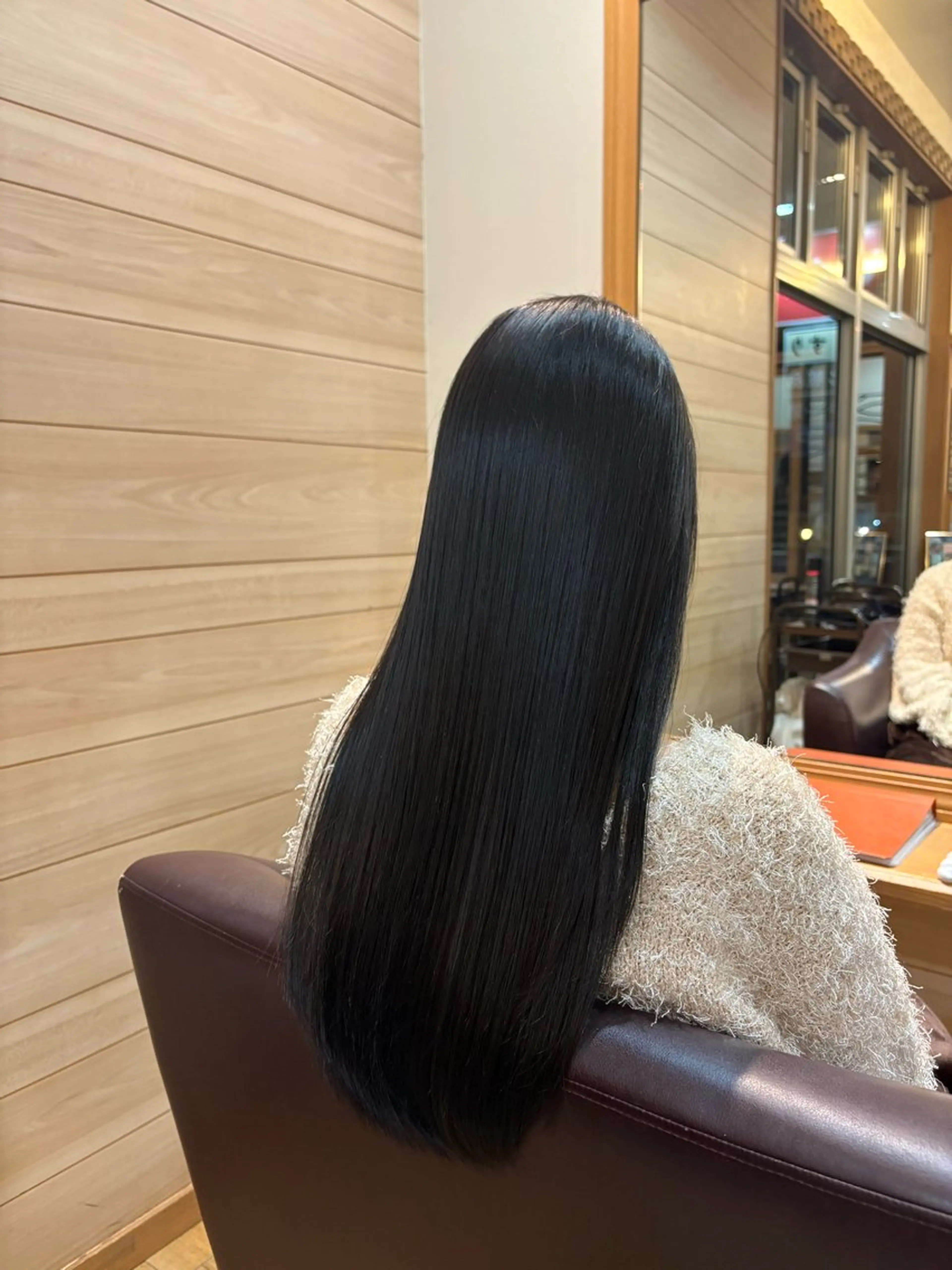 ロング カラー 黒髪 ブルーカラー ブルーブラック トリートメント ヘアカラー Forest Hill by Genitore【フォレストヒル バイ ジェントーレ】所属・カラーモデル/ 戸苅法永のヘアスタイル