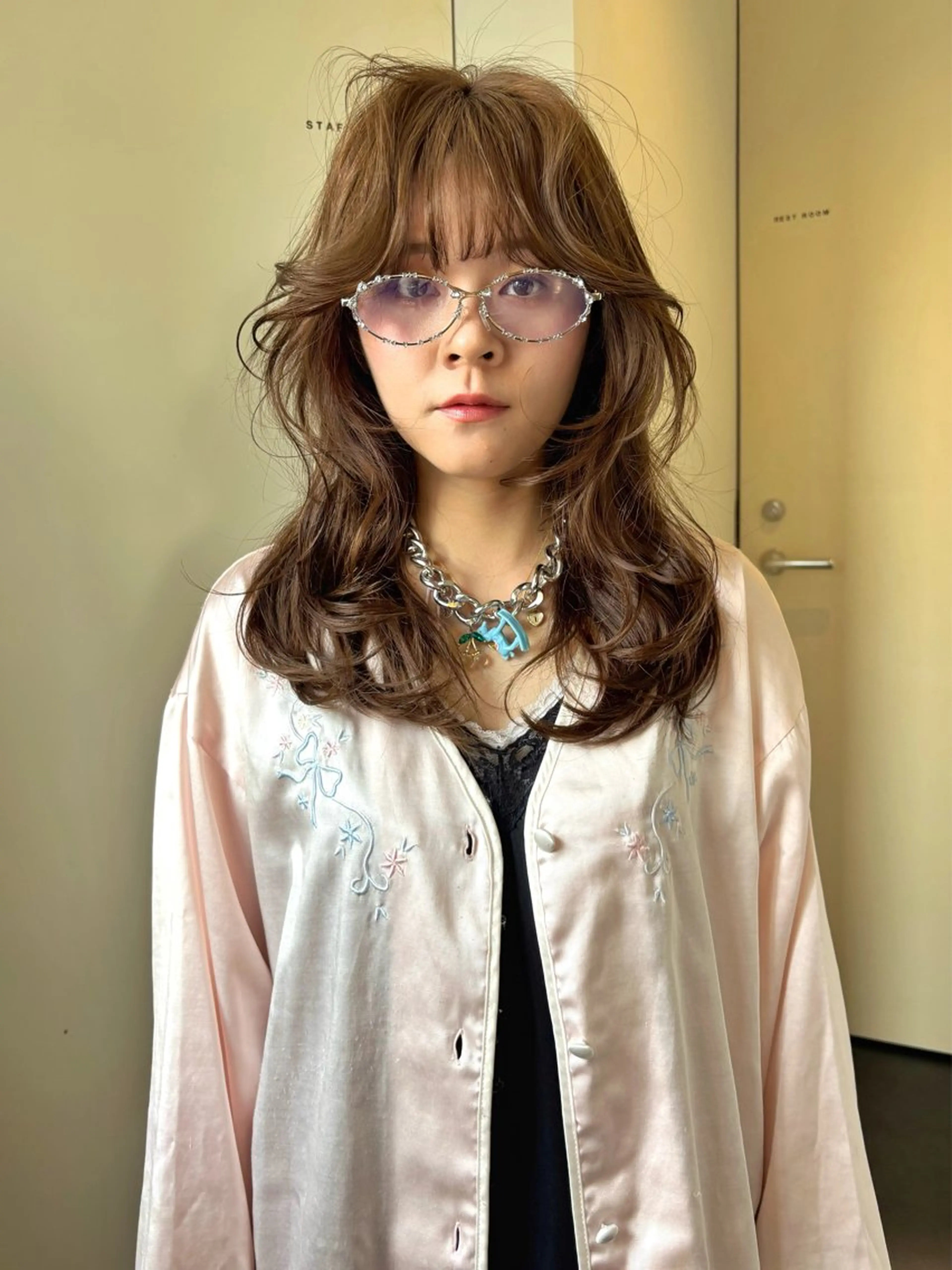 セミロング カラー ブリーチ 透明感カラー ブリーチなしカラー ヘアカラー mizuki/ピンク ベージュ.レイヤーのヘアスタイル