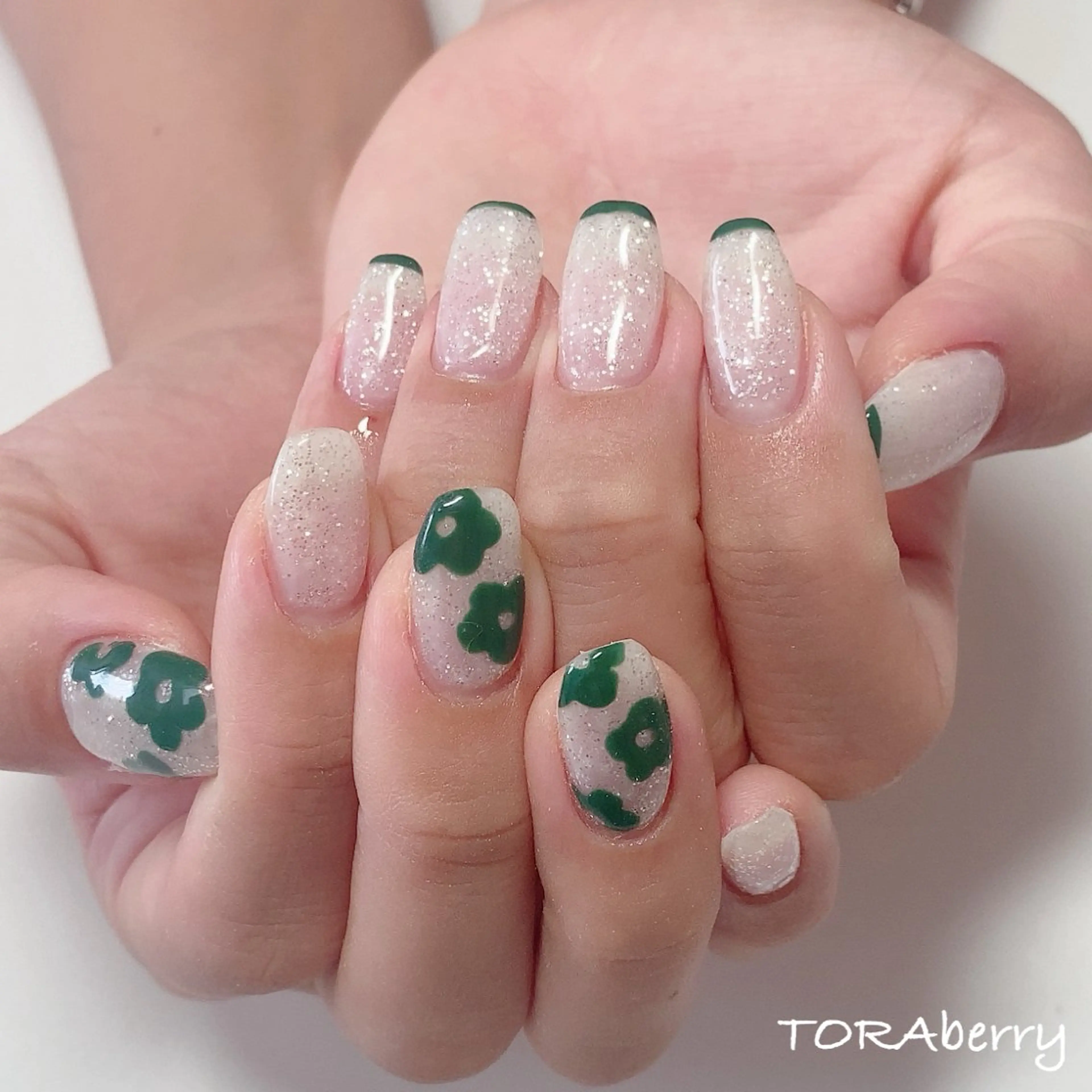 ネイル ハンドネイル ネイリスト なつみのネイルデザイン