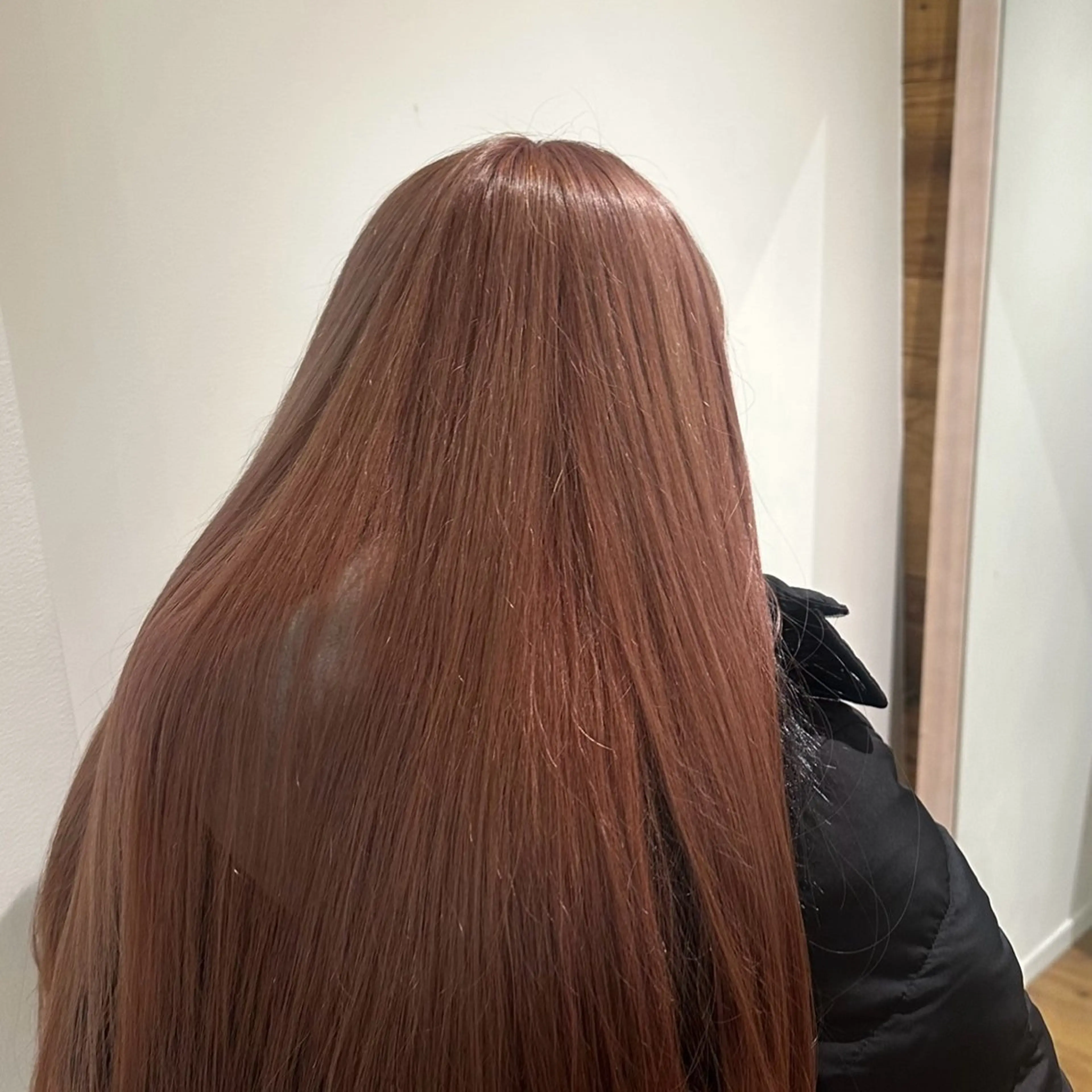 カラー 西澤 希のヘアスタイル