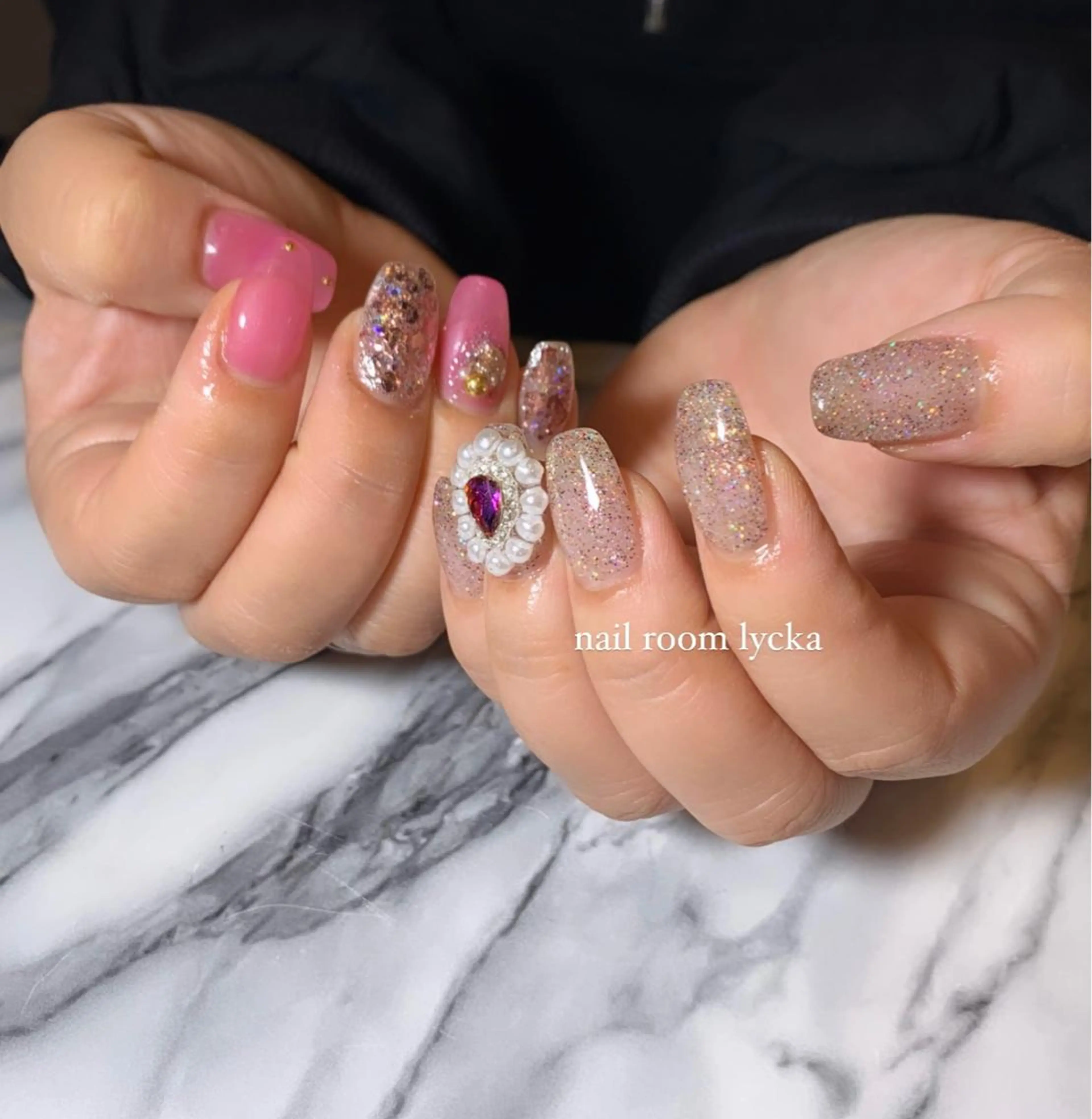 ネイル ﾈｲﾙﾙｰﾑﾘｯｶ 𝐦𝐚𝐲𝐮のネイルデザイン