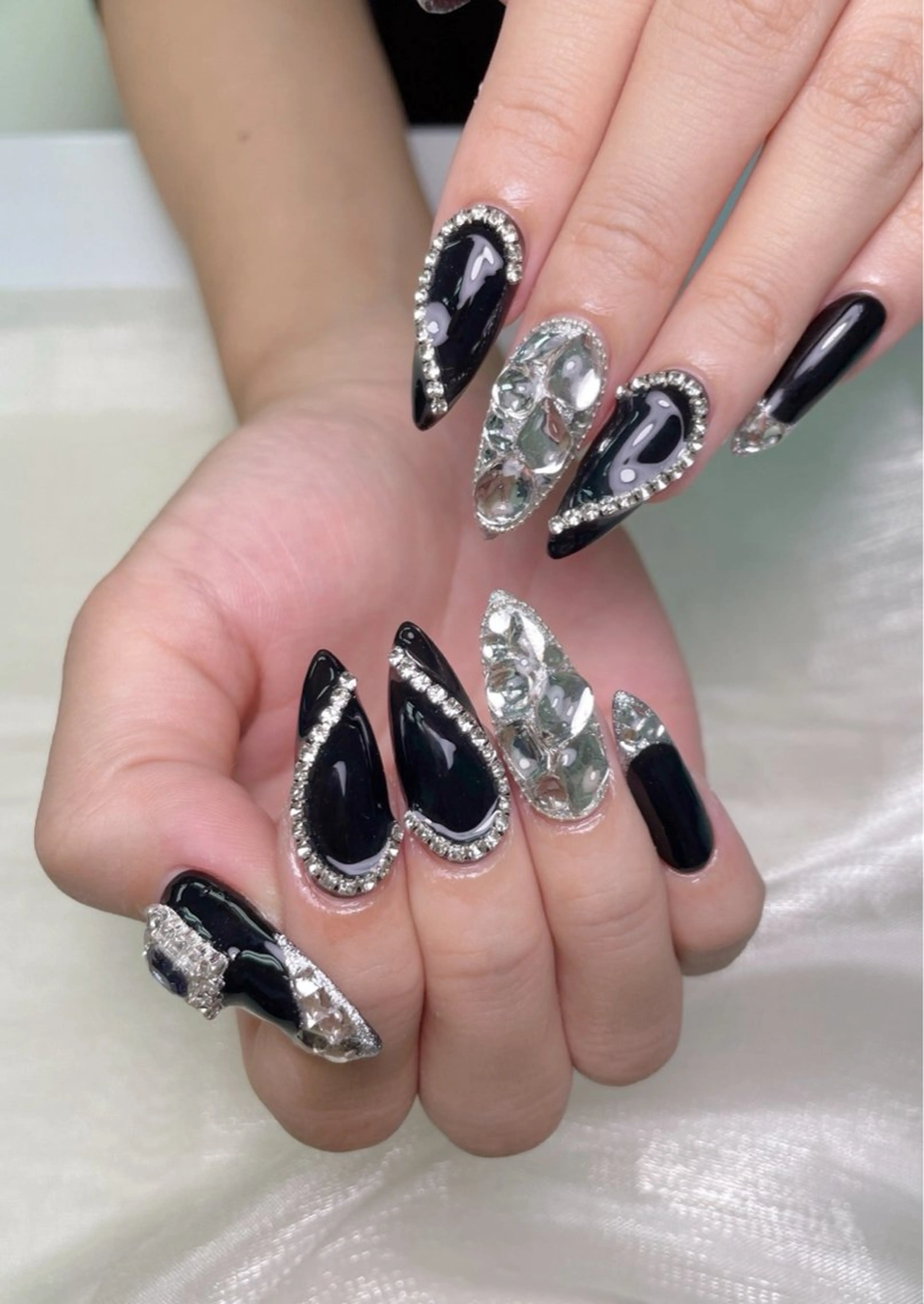 ネイル ハンドネイル lucky nail 歌舞伎町のネイルデザイン