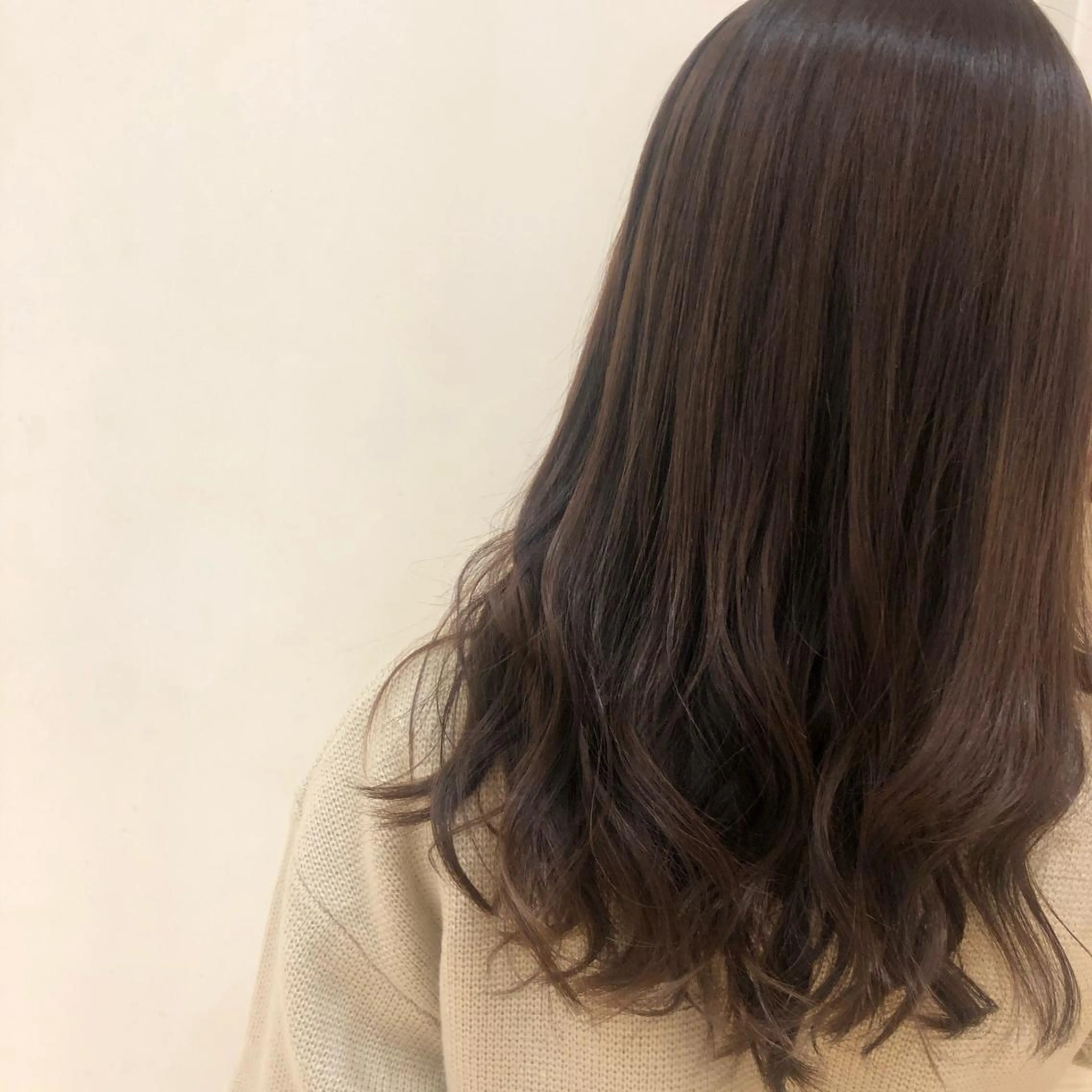 ロング アッシュ アッシュブラウン Yui ユイのヘアスタイル