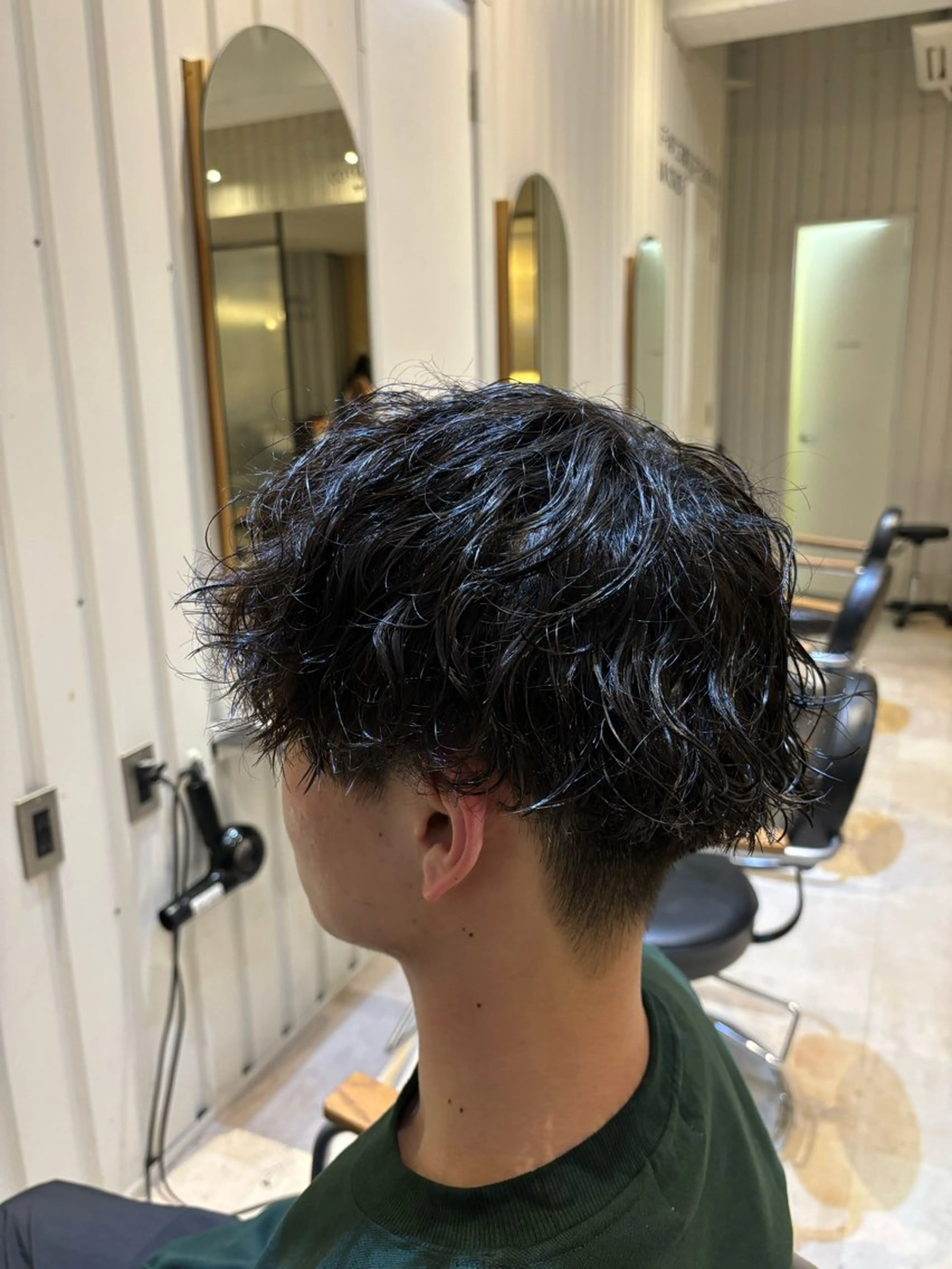 メンズ 髪質改善韓国レイヤー カット内田智大のヘアスタイル