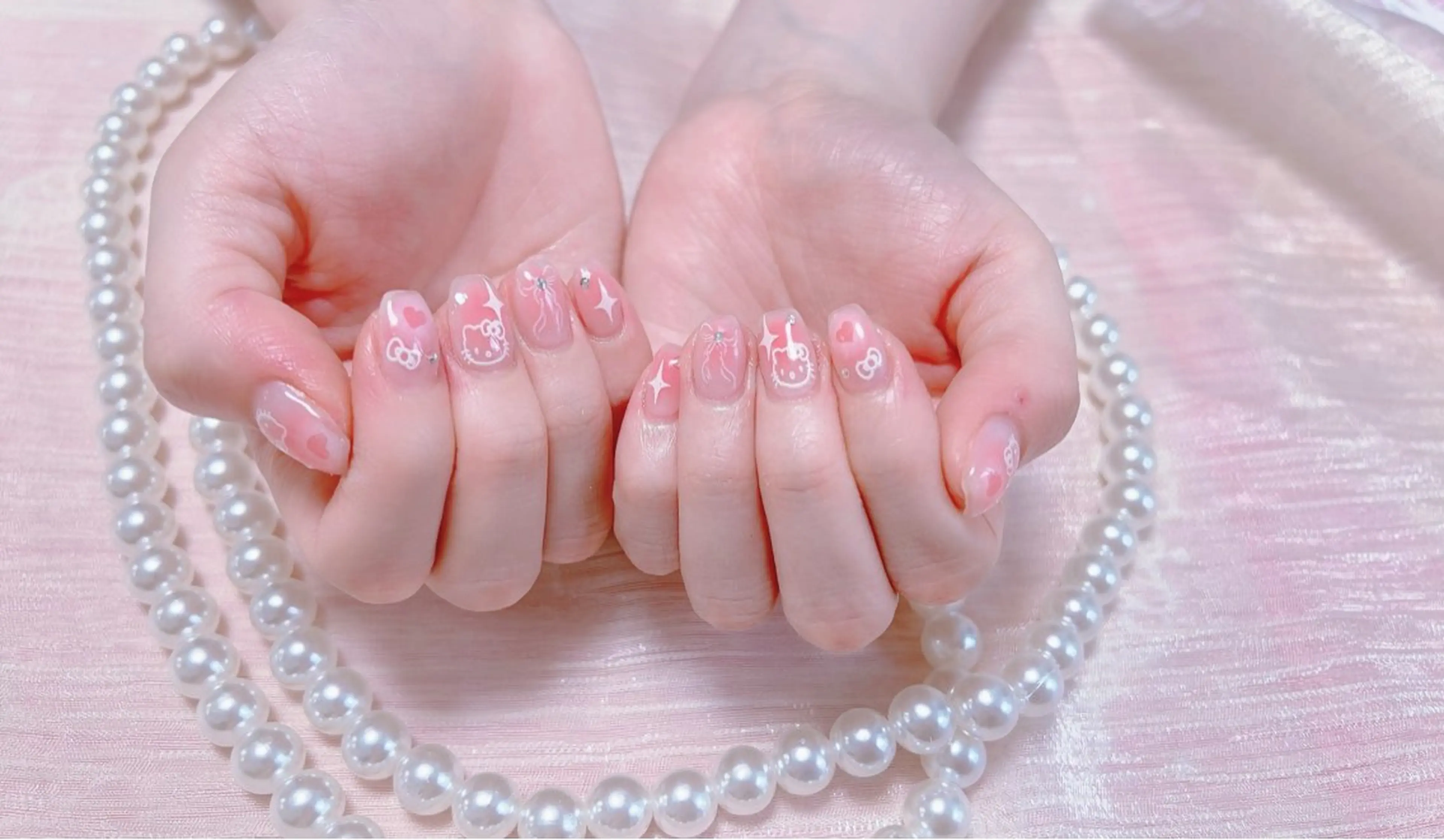 ネイル はぴねす所属・横浜 美夢のネイルデザイン