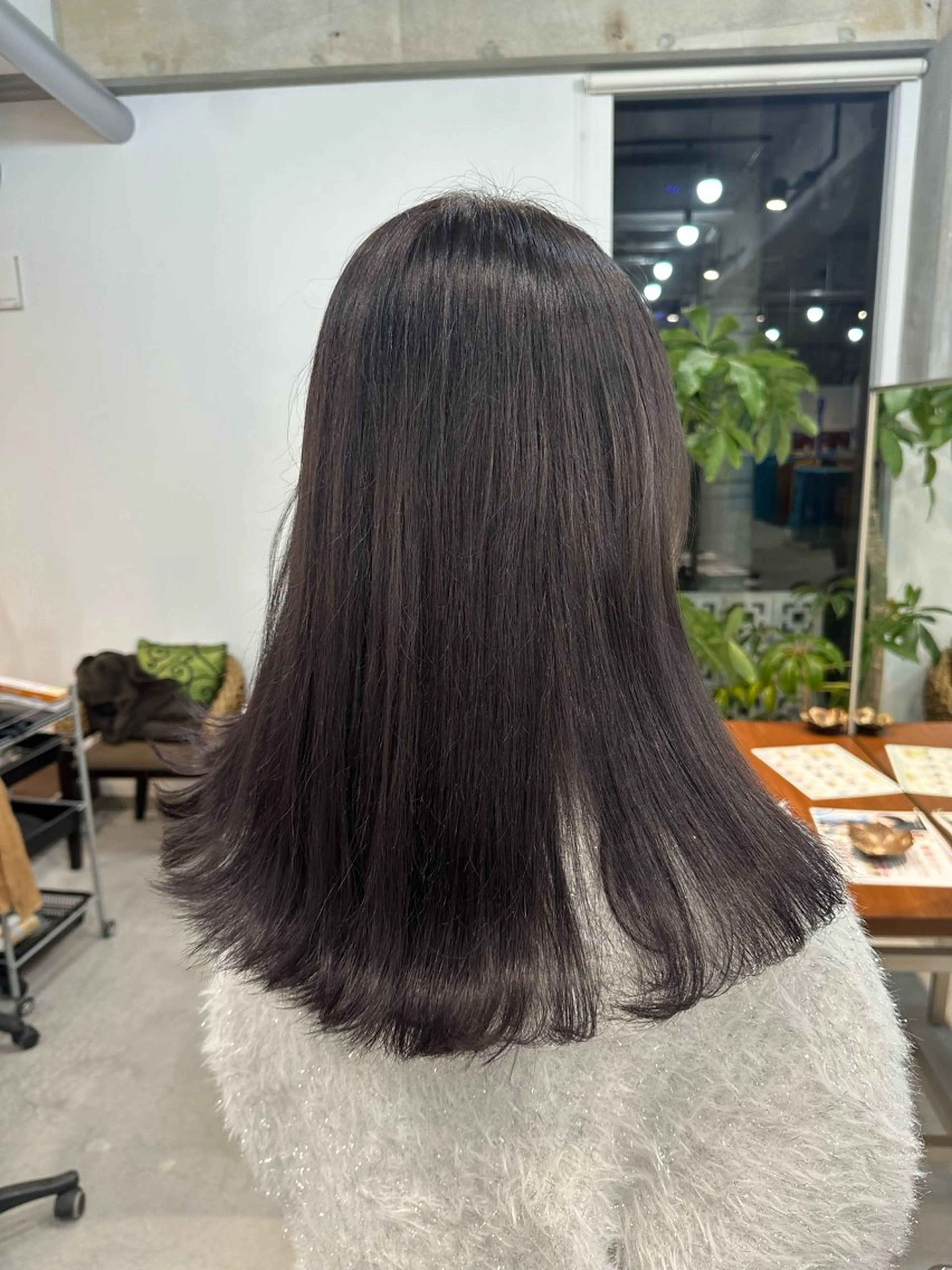 ロング カット ヘアカラー カイリ /レイヤーカットのヘアスタイル