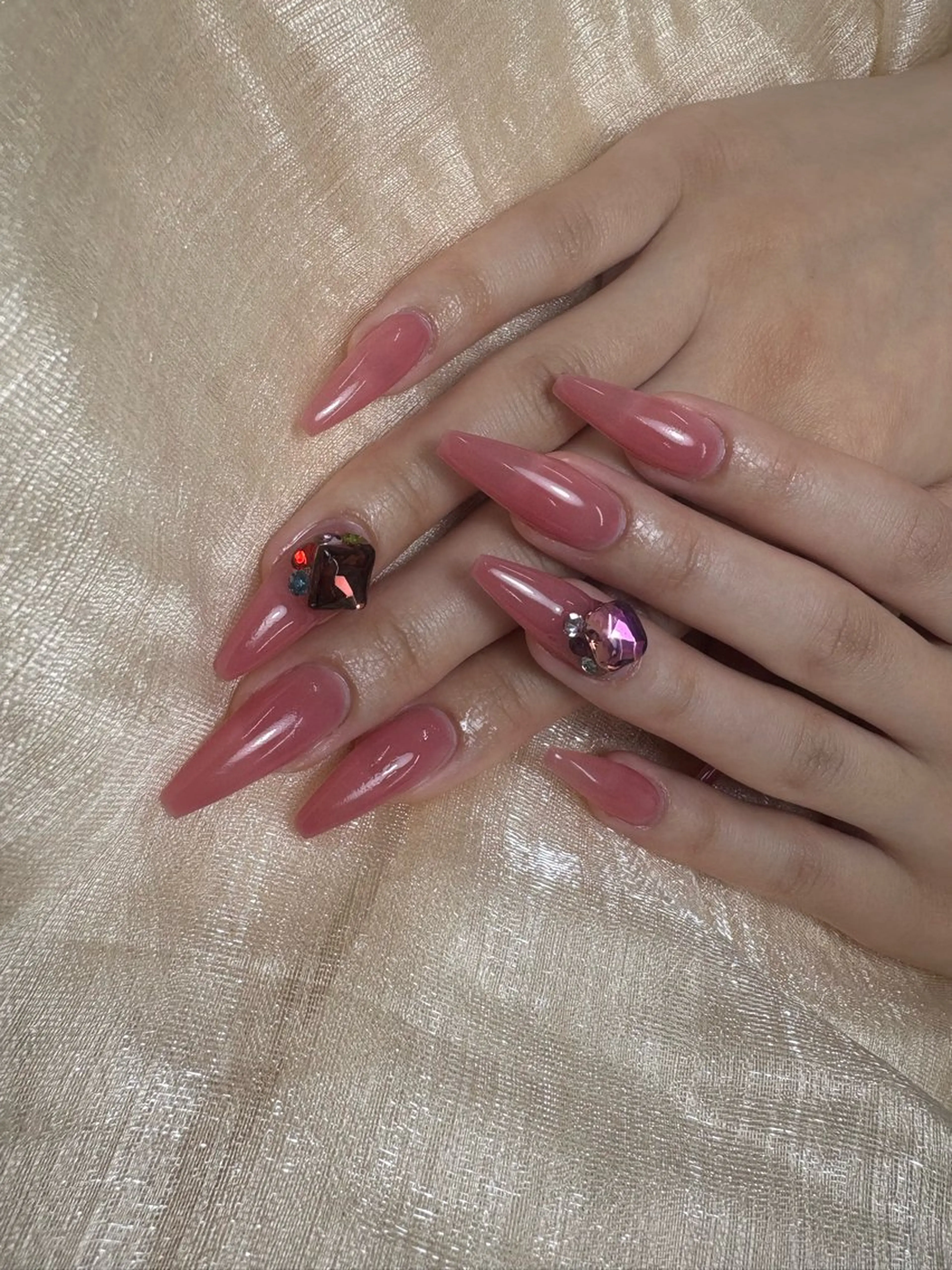 ネイル ハンドネイル Miouミオン ネイルサロンのネイルデザイン