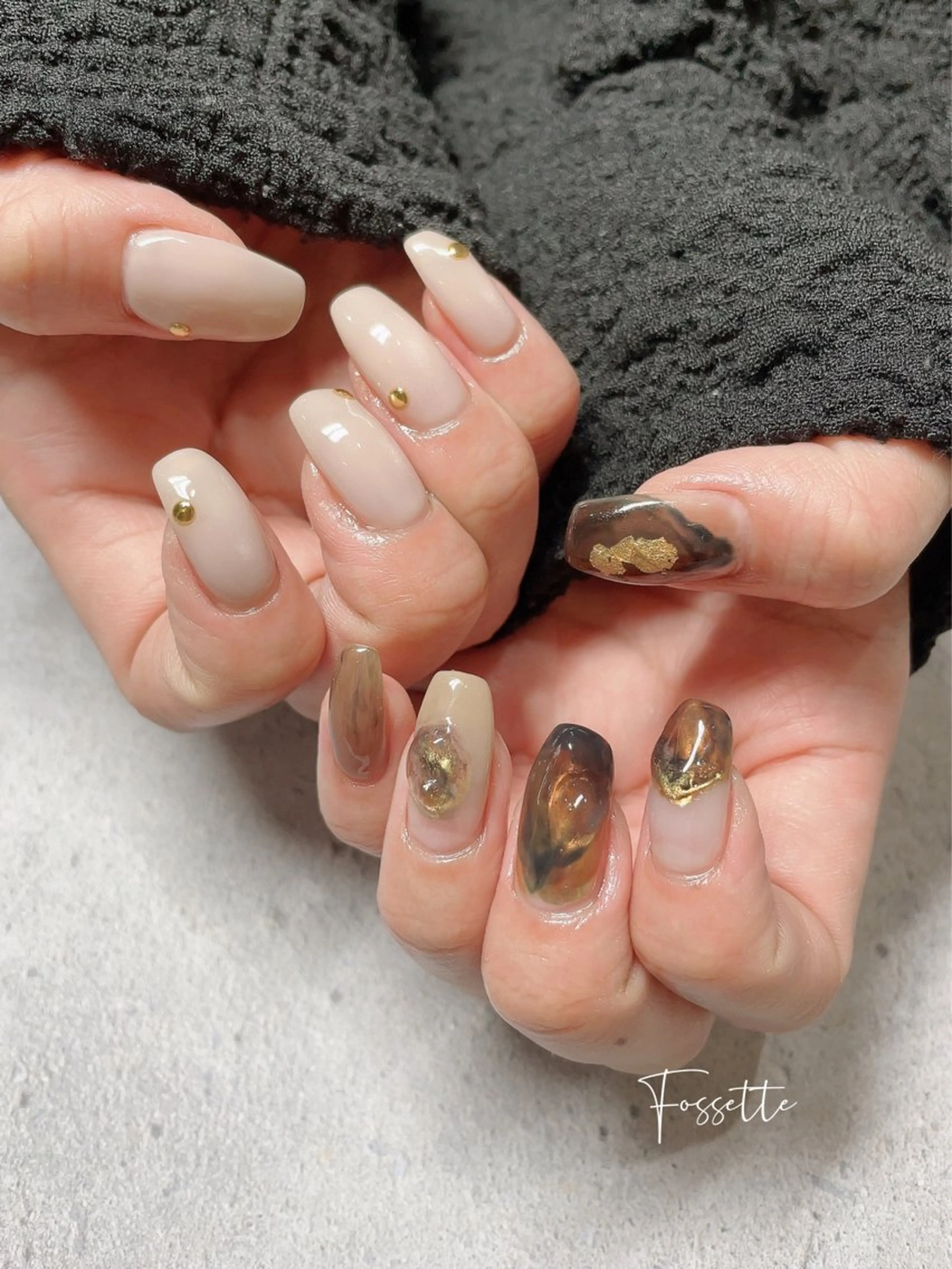 ネイル ミラーネイル ニュアンスネイル ぷっくりネイル 冬ネイル nailsalon Fossetteのネイルデザイン