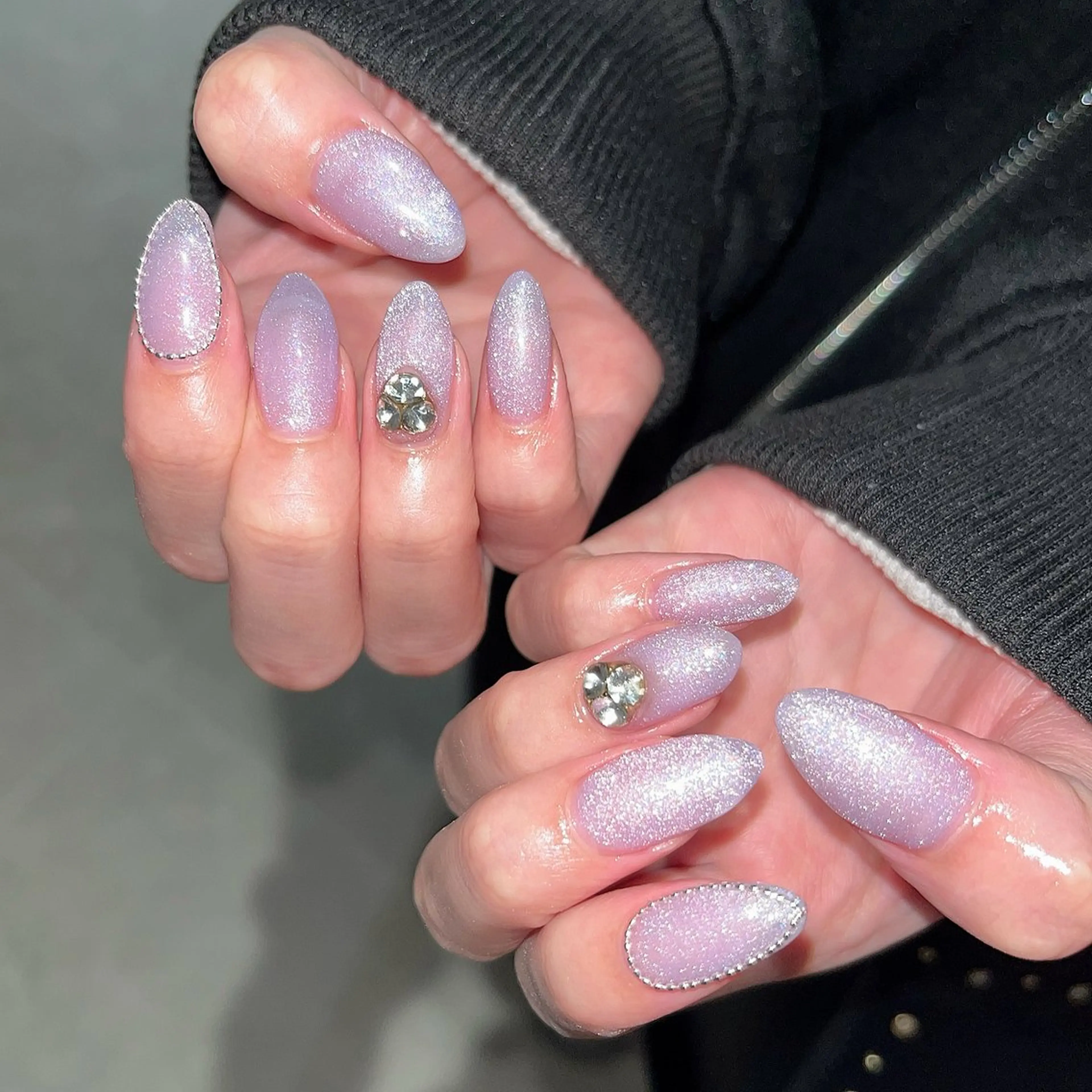 ネイル ラメ(グリッター) マグネットネイル WHITE NAIL 大島のネイルデザイン