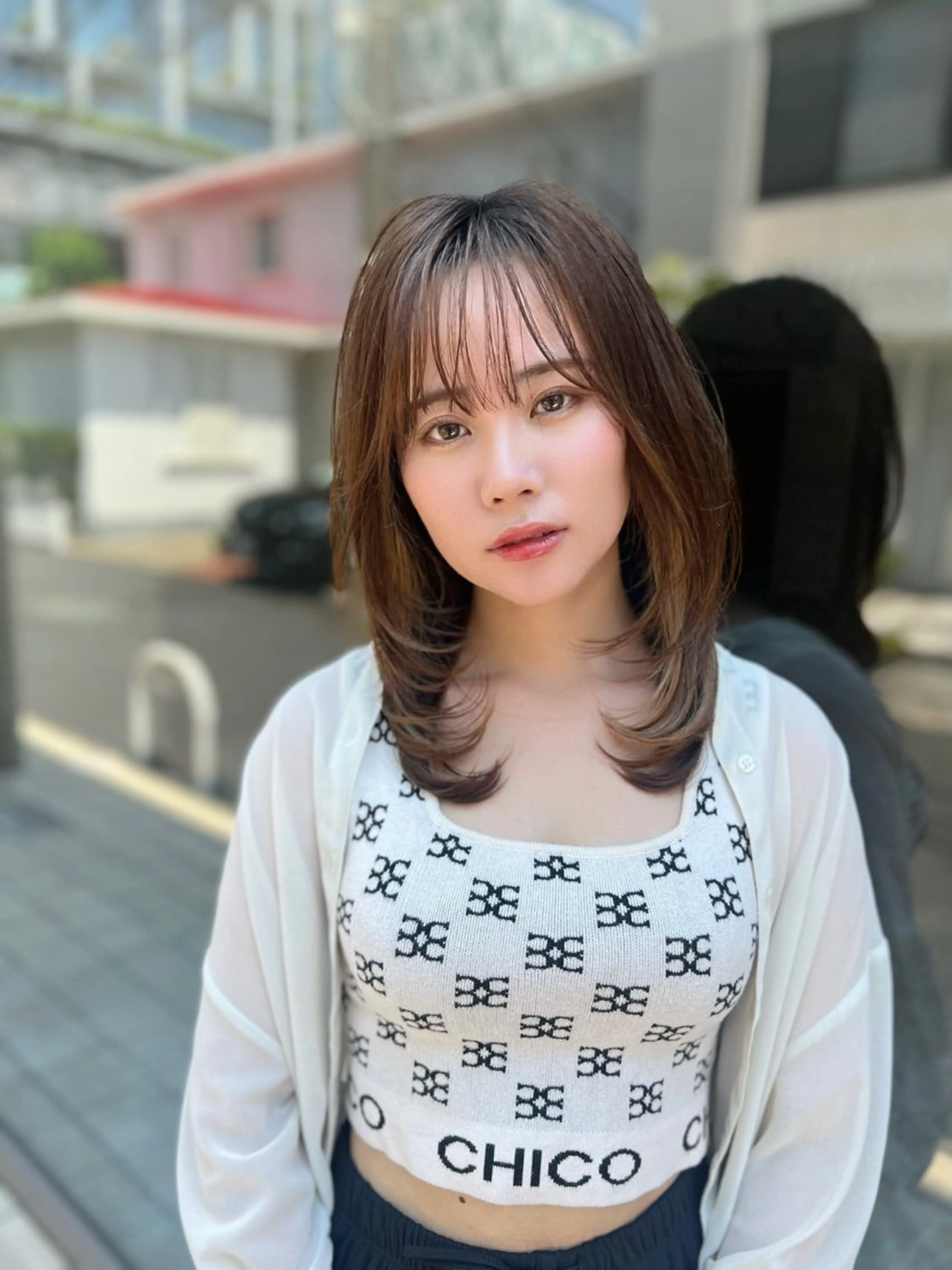 ミディアム レイヤーカット 山中 欧輔のヘアスタイル