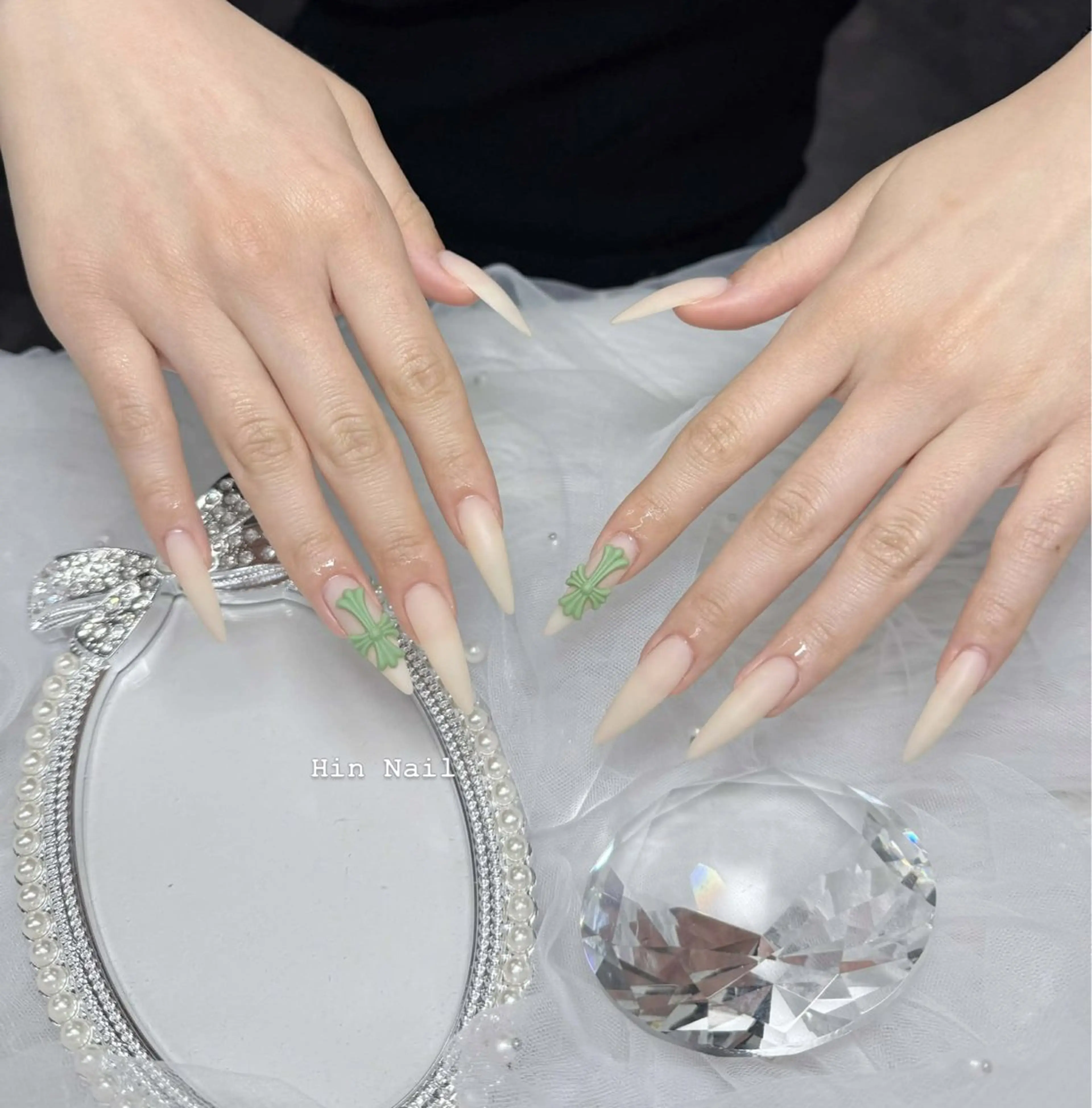 ネイル ハンドネイル HIN NAILのネイルデザイン
