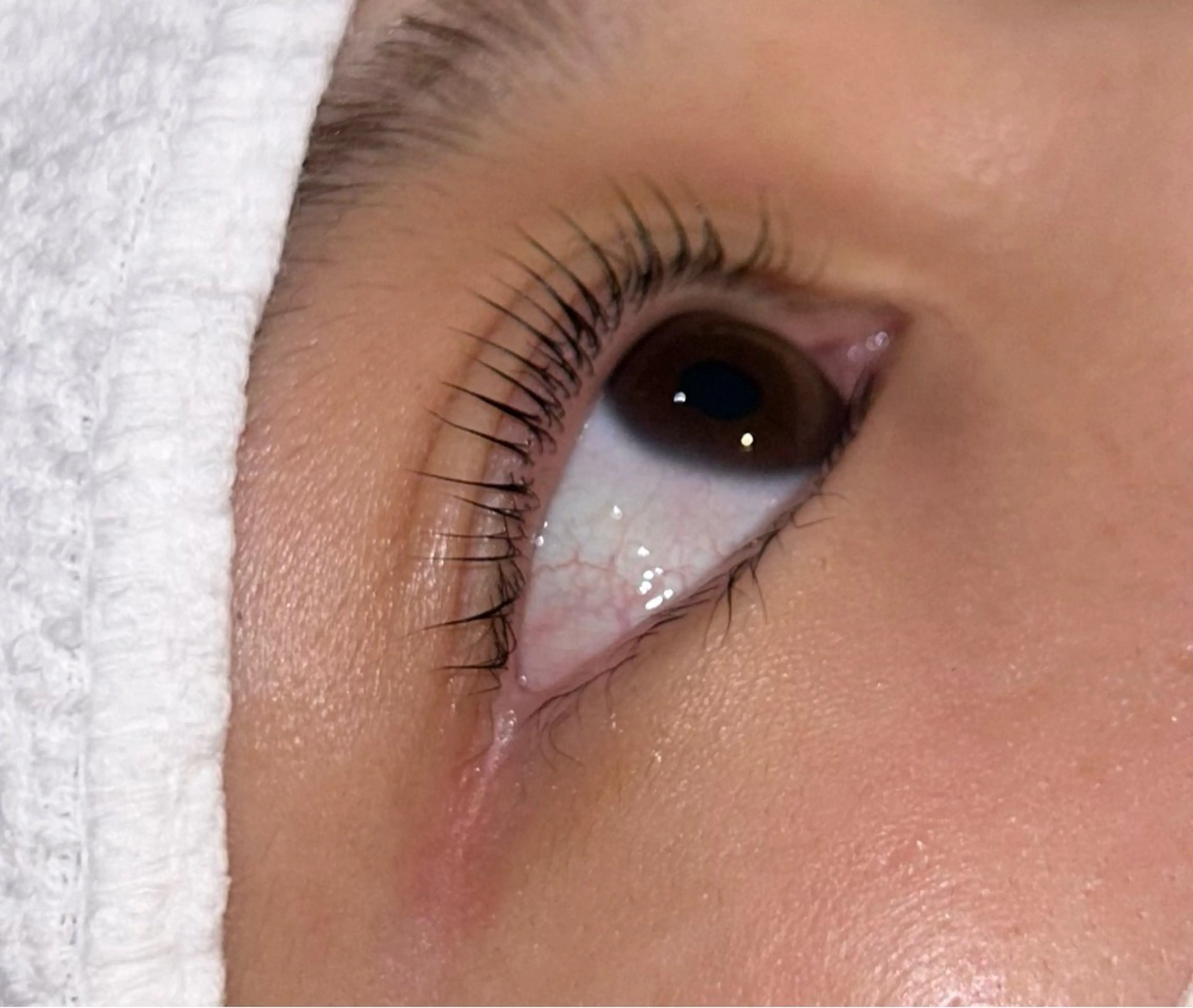 マツエク・マツパ まつげパーマ 渡部 奏美のヘアスタイル