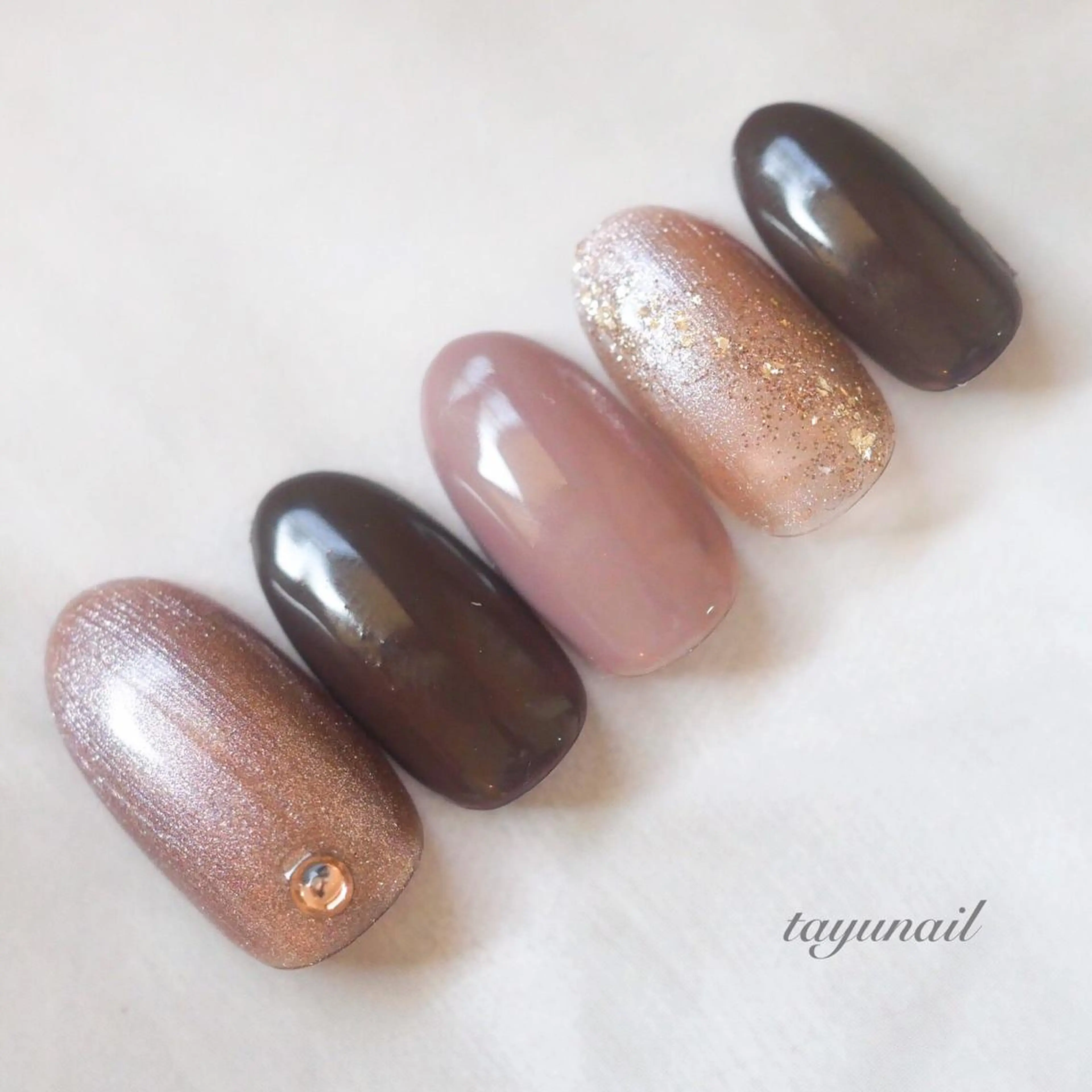 ネイル アートネイル ジェルネイル マグネットネイル ニュアンスネイル ワンカラーネイル ハンドネイル ネイルサロン 【たゆnail】のネイルデザイン