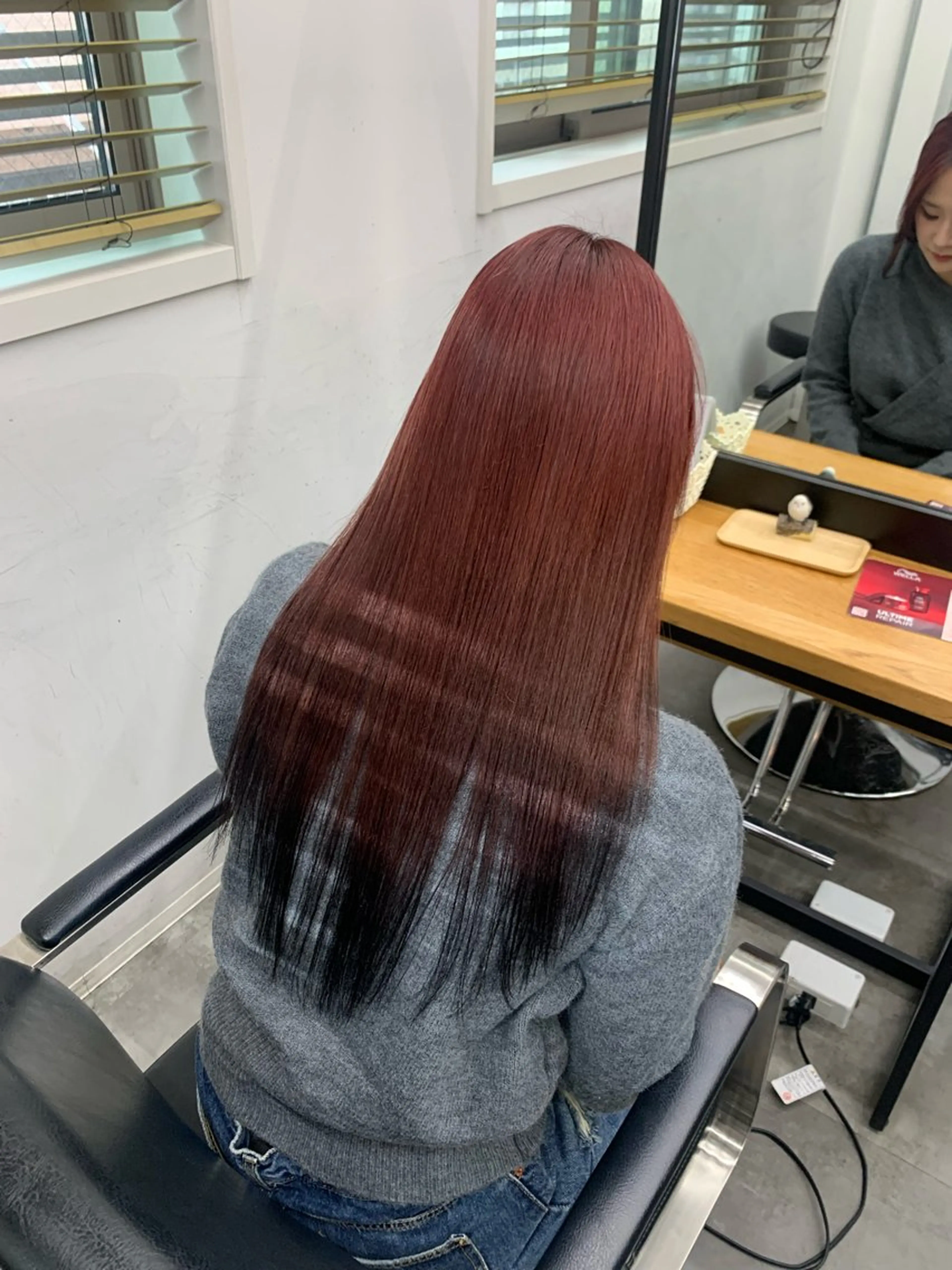 セミロング 抜け感ダブルカラー miyukiのヘアスタイル