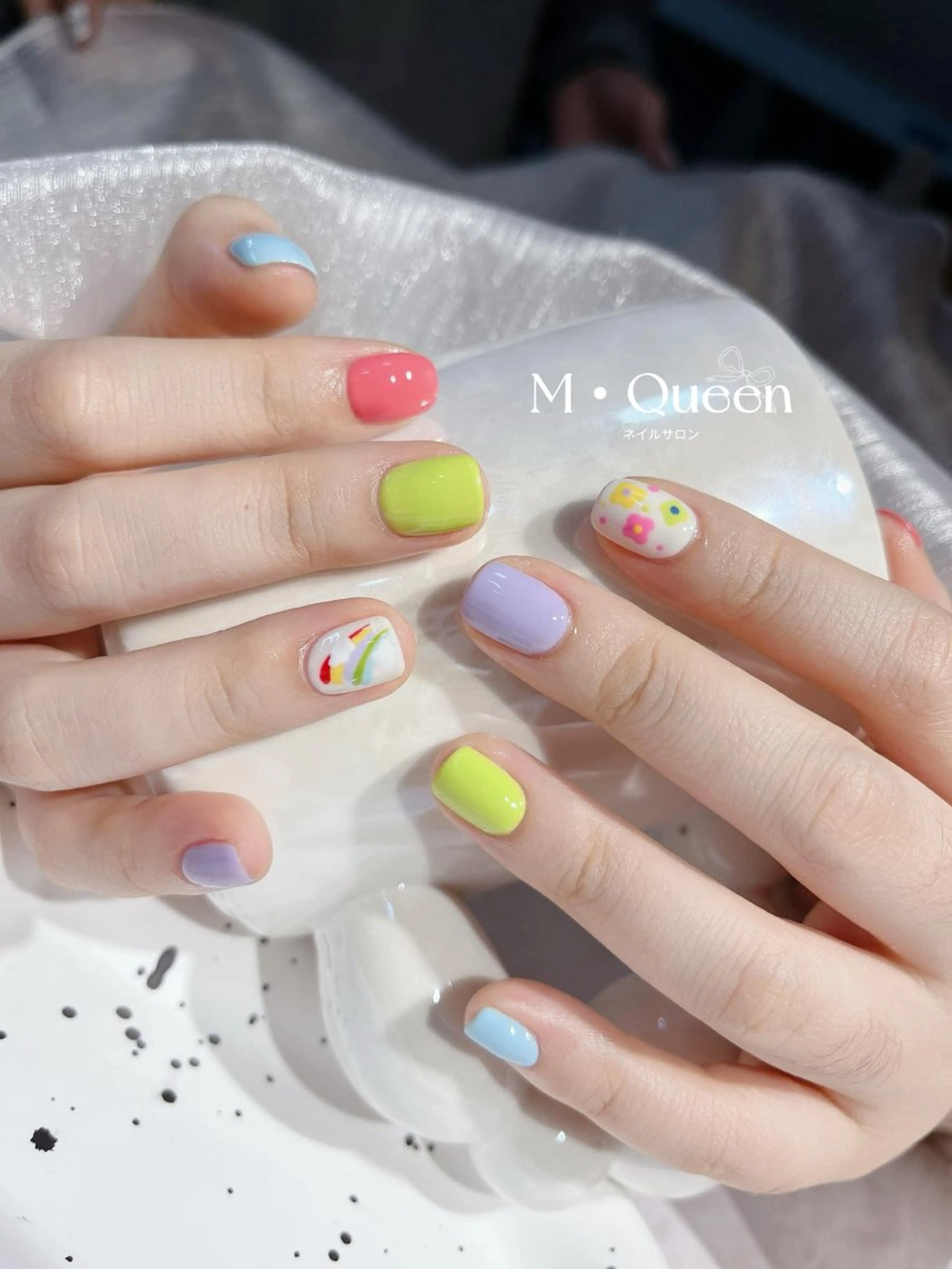 ネイル ハンドネイル MQueen ネイルサロンマルのネイルデザイン