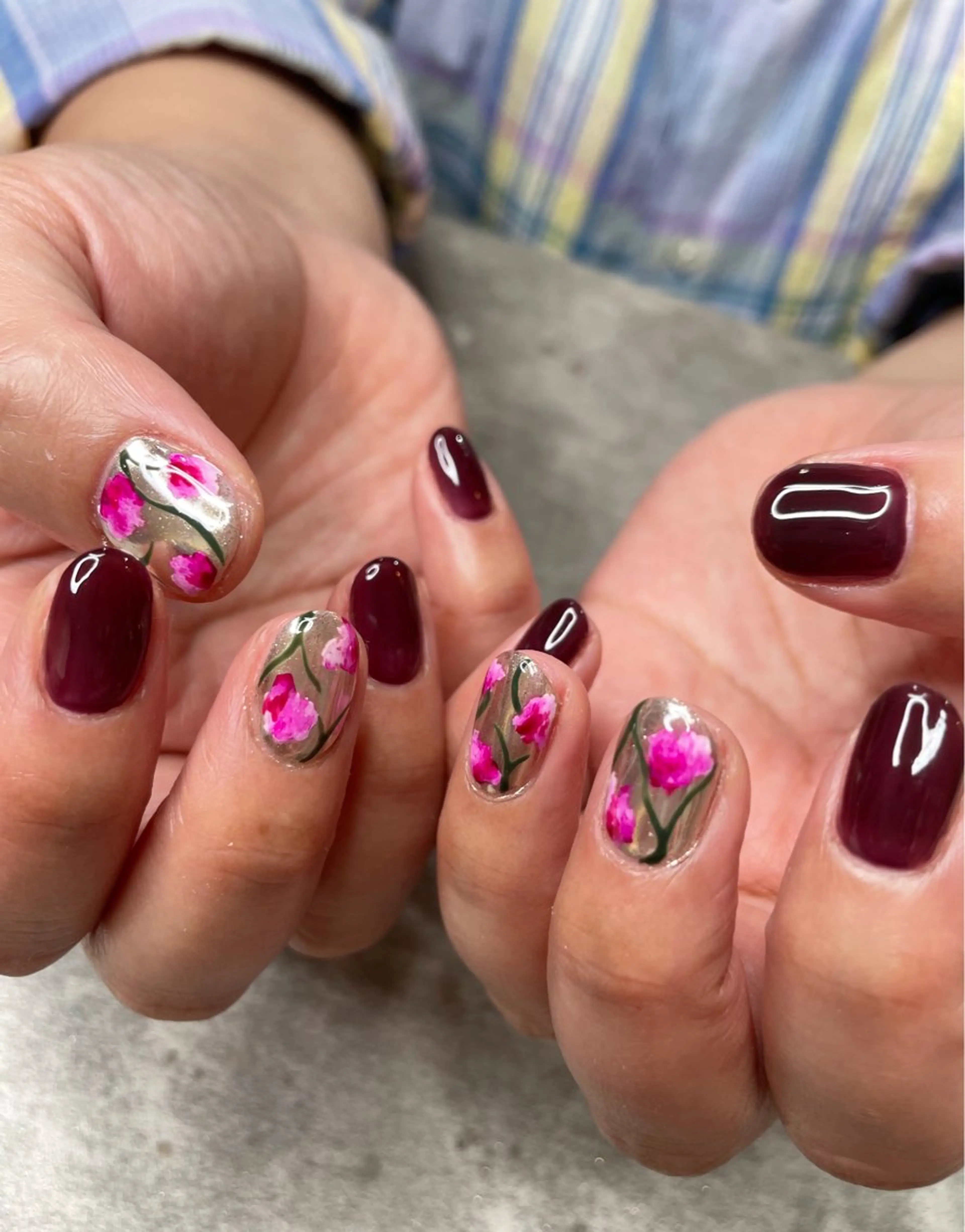 ネイル ボルドー ミラーネイル ニュアンスネイル シルバー ハンドネイル ma riのネイルデザイン