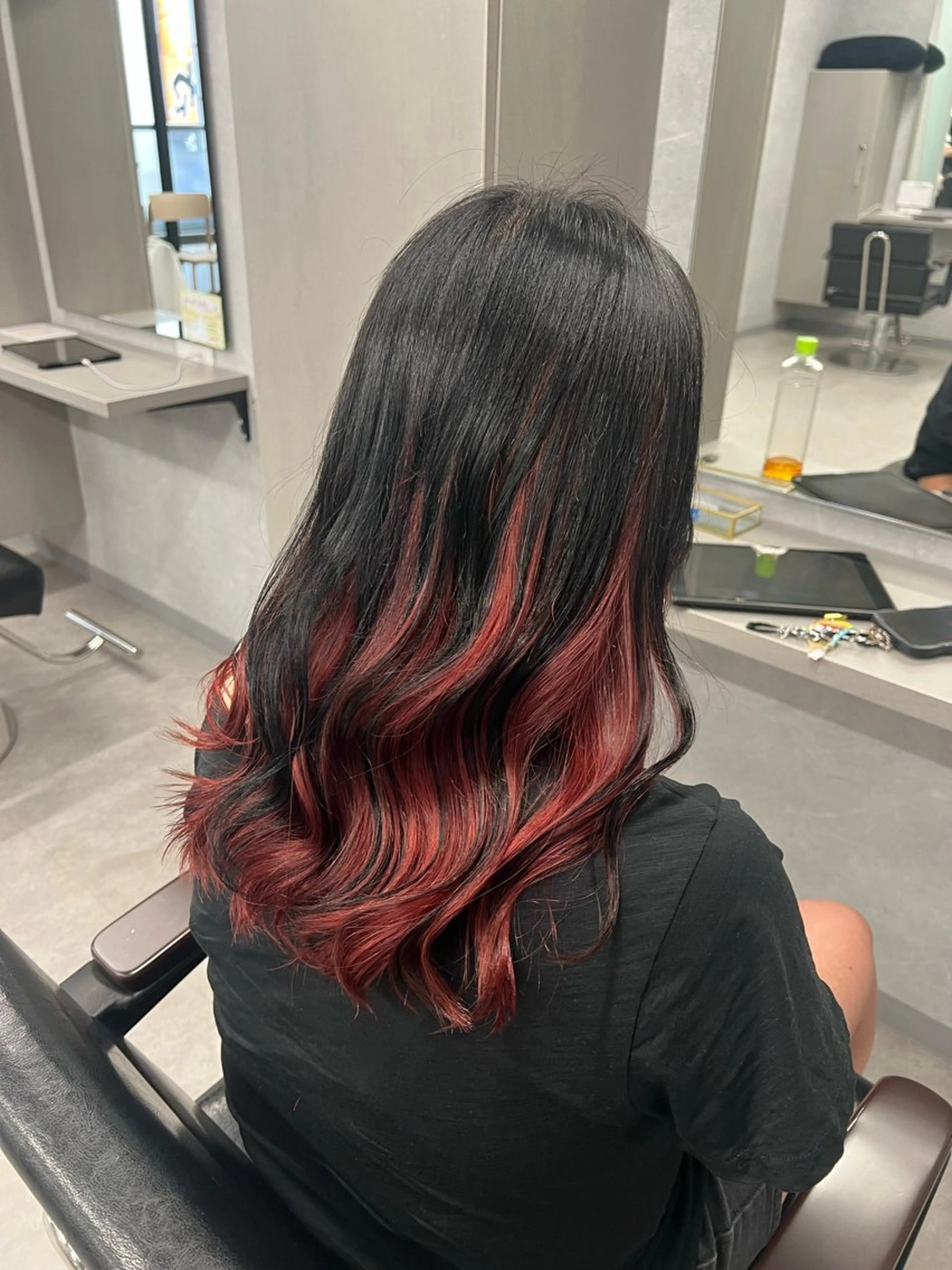 ロング カット ヘアカラー 石津 優菜のヘアスタイル