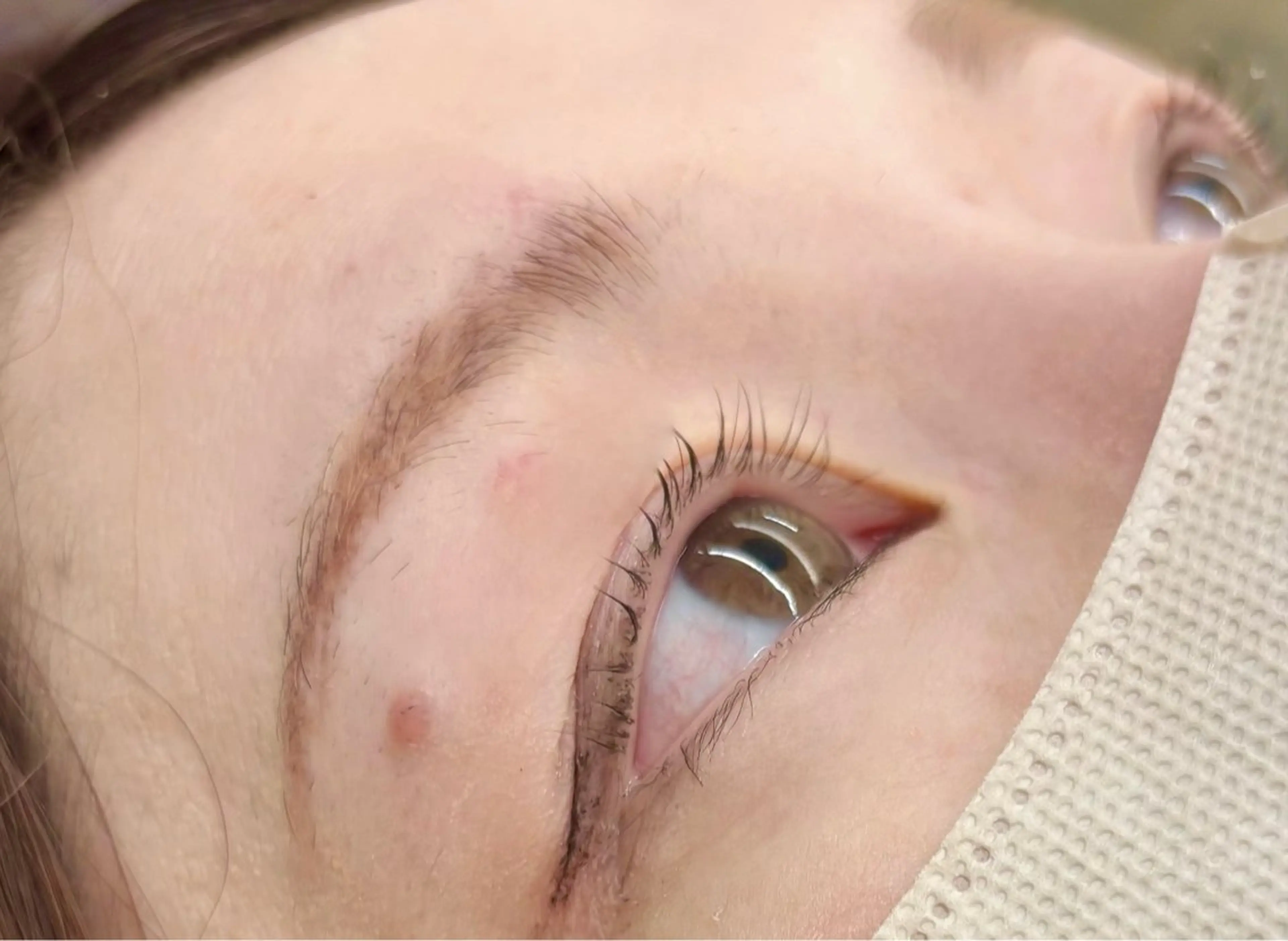 マツエク・マツパ 前田亜莉沙　透明感 カラー／メンズカットのヘアスタイル